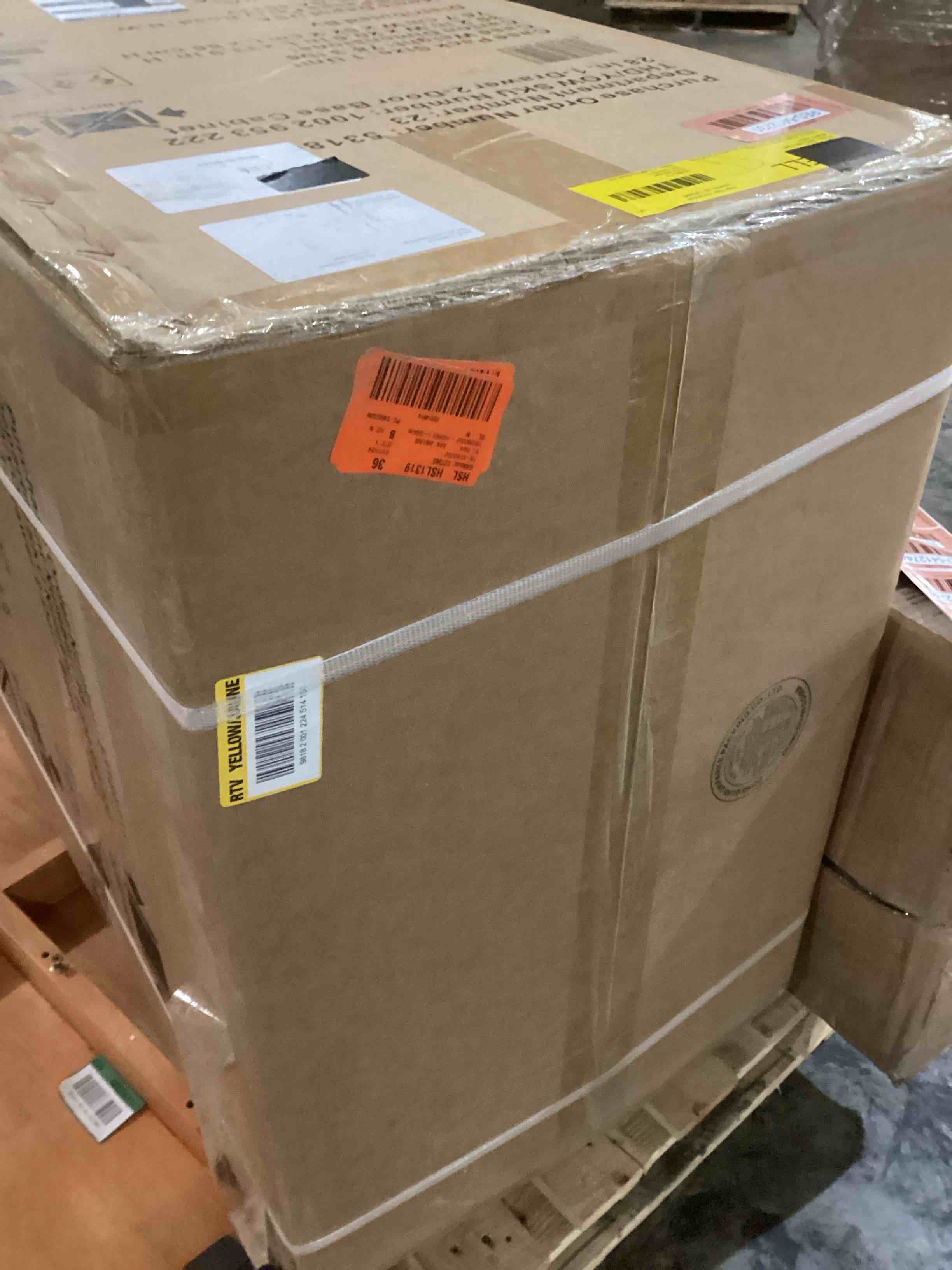 https://s3.amazonaws.com/lotting-images-prod/bidfta/RED5412731_1706196383665.jpeg