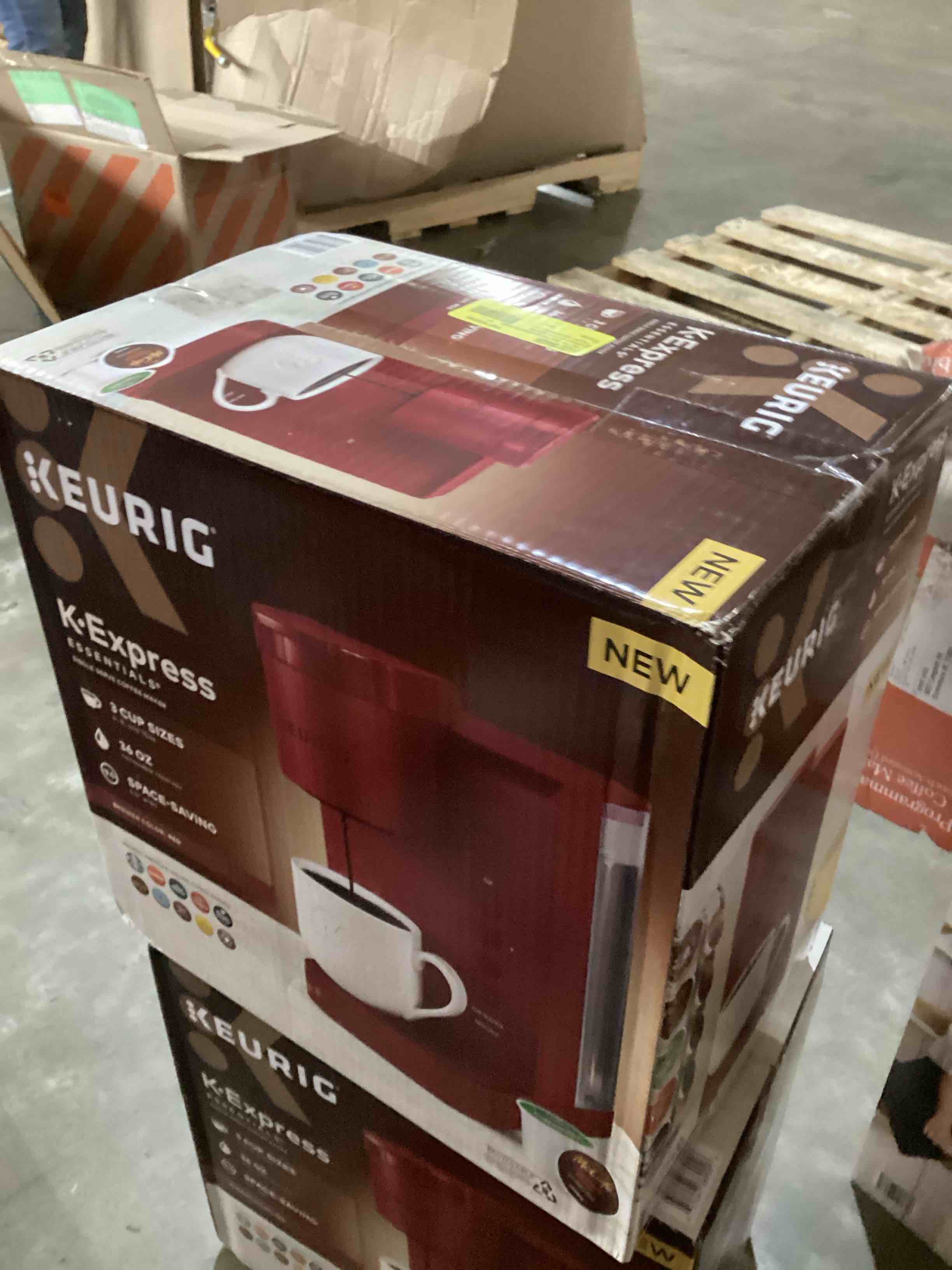 https://s3.amazonaws.com/lotting-images-prod/bidfta/RED5413030_1706554731977.jpeg