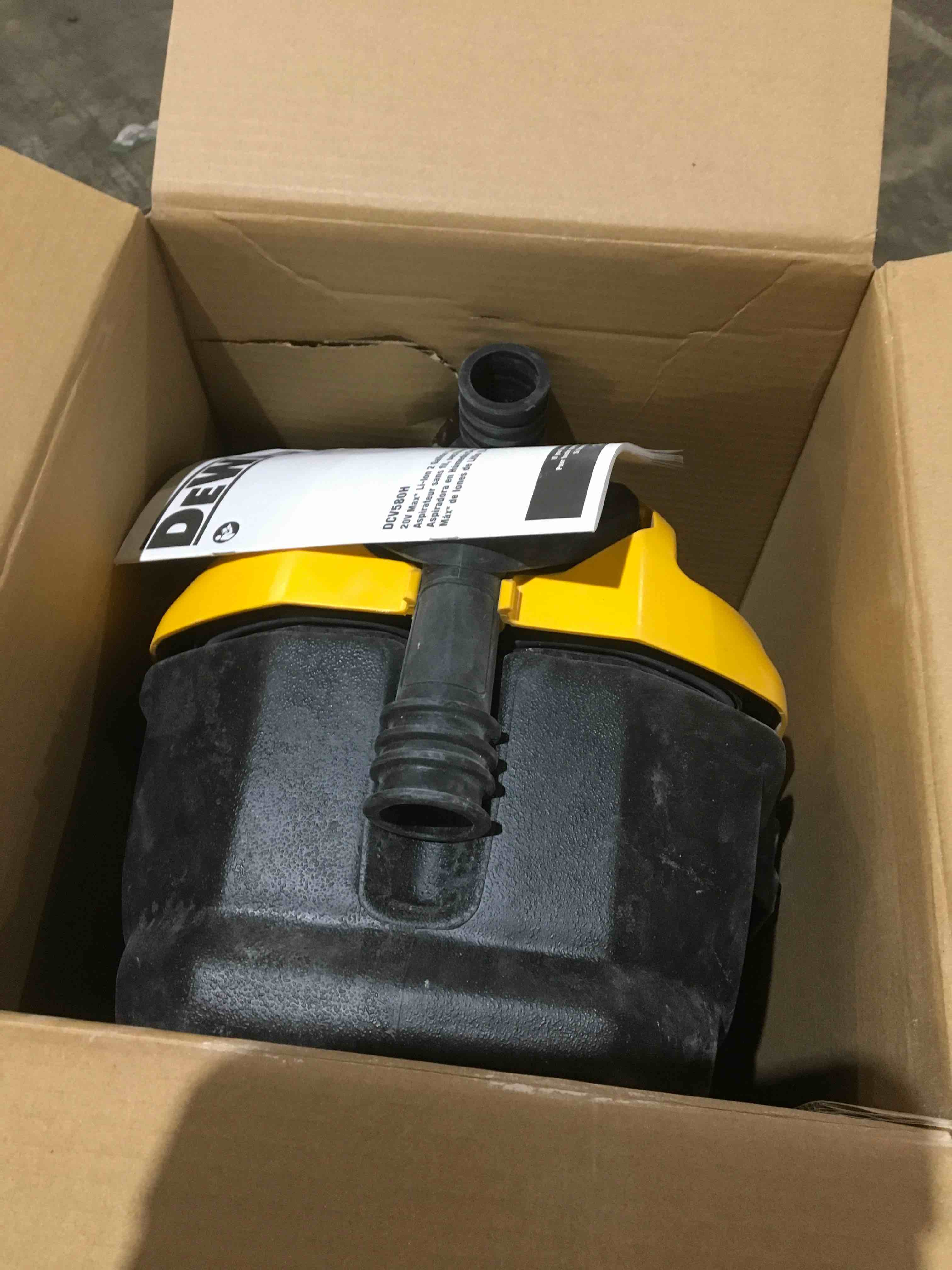 https://s3.amazonaws.com/lotting-images-prod/bidfta/RED5413425_1706875415027.jpeg
