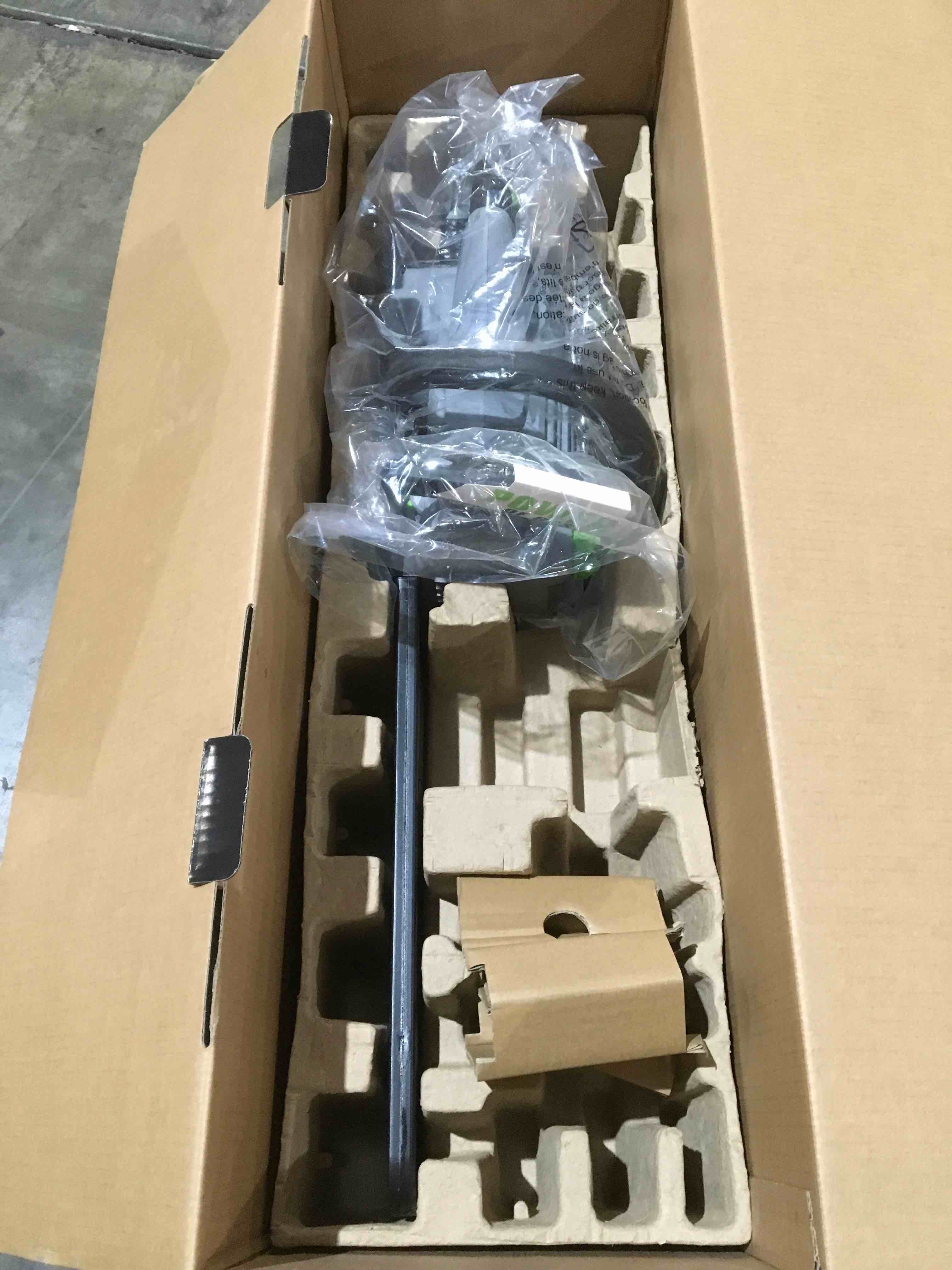 https://s3.amazonaws.com/lotting-images-prod/bidfta/RED5413426_1706875499977.jpeg