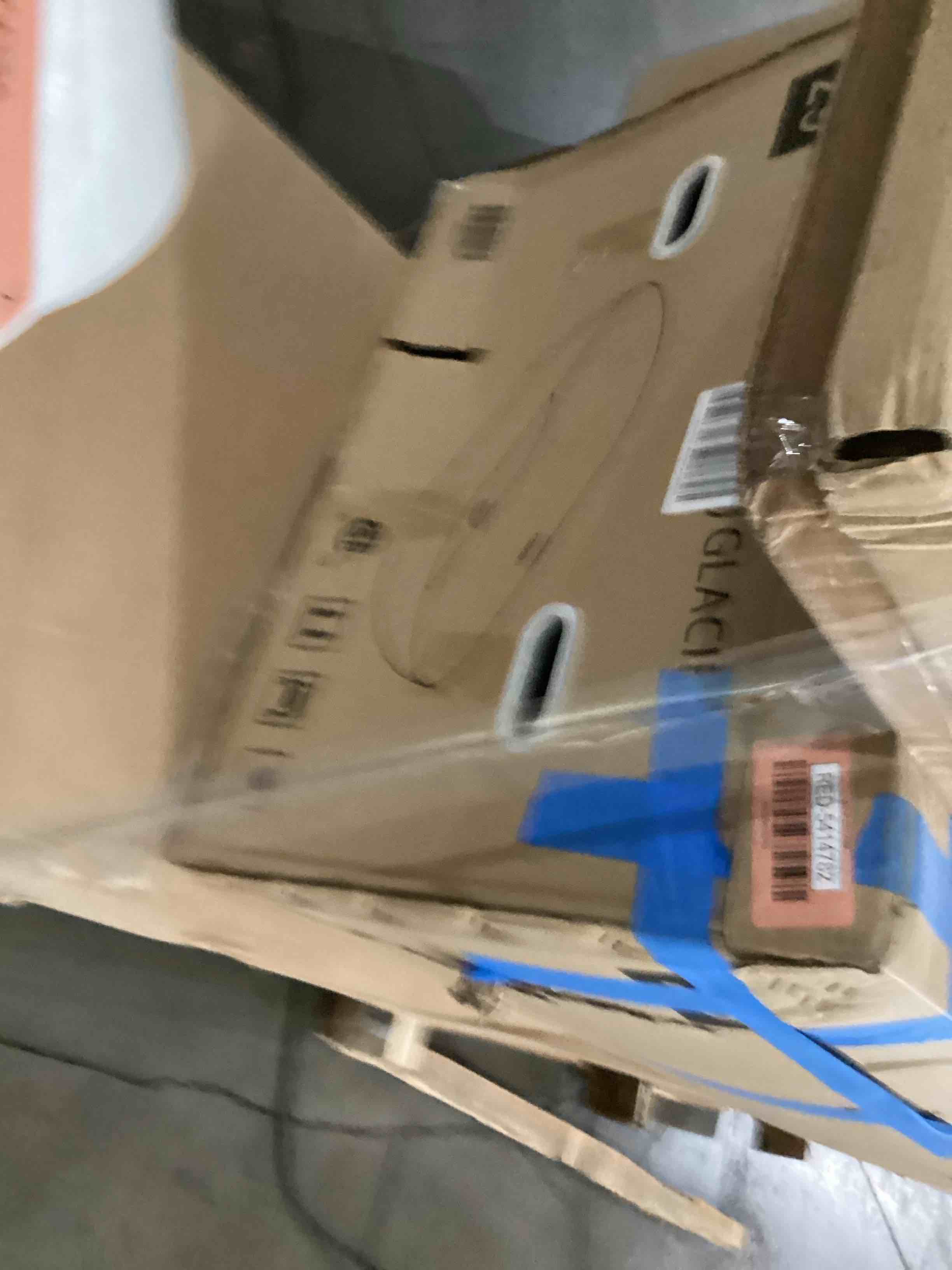 https://s3.amazonaws.com/lotting-images-prod/bidfta/RED5414782_1707314092099.jpeg