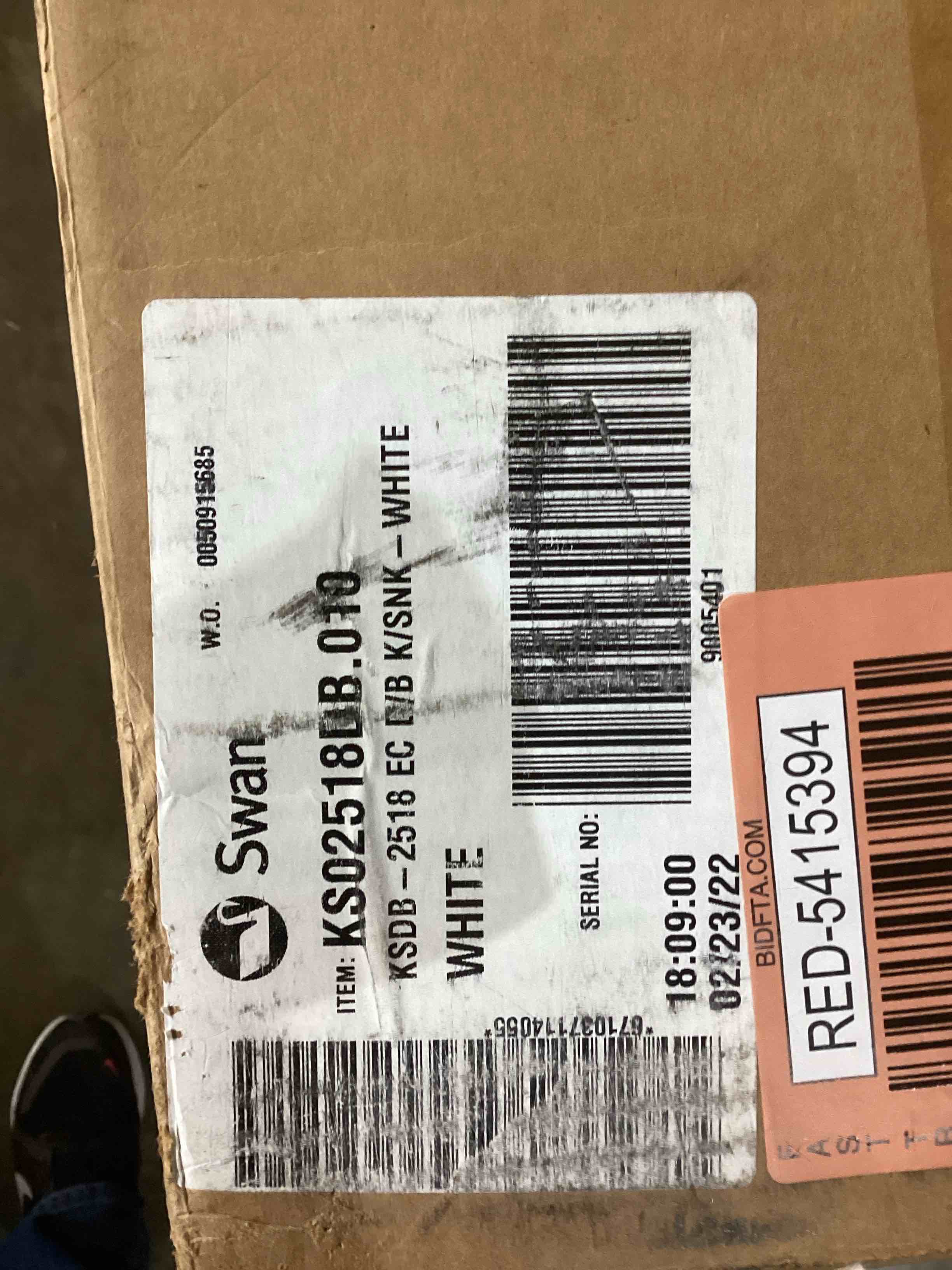 https://s3.amazonaws.com/lotting-images-prod/bidfta/RED5415394_1707744107039.jpeg