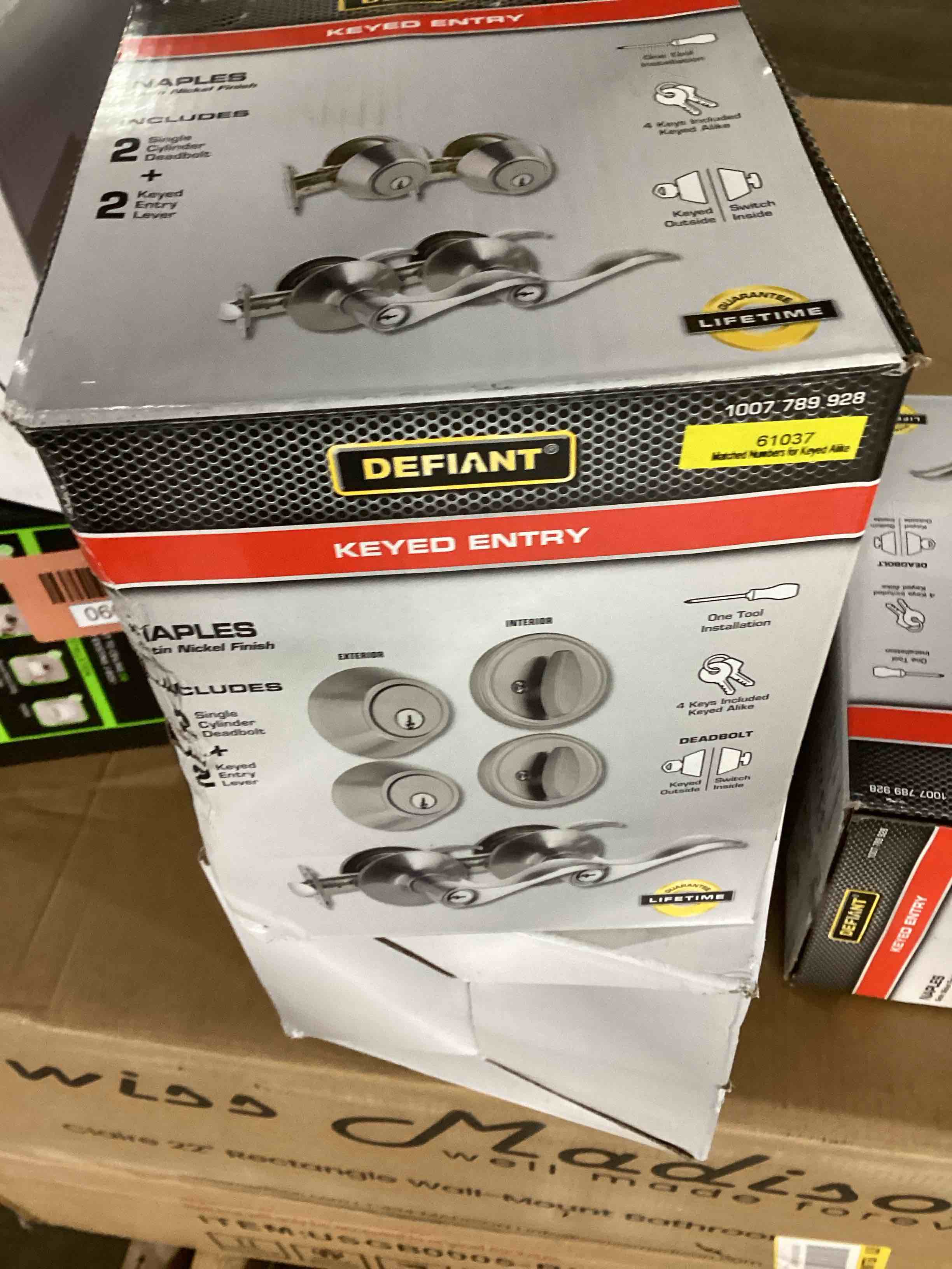 https://s3.amazonaws.com/lotting-images-prod/bidfta/RED5415992_1708004706851.jpeg