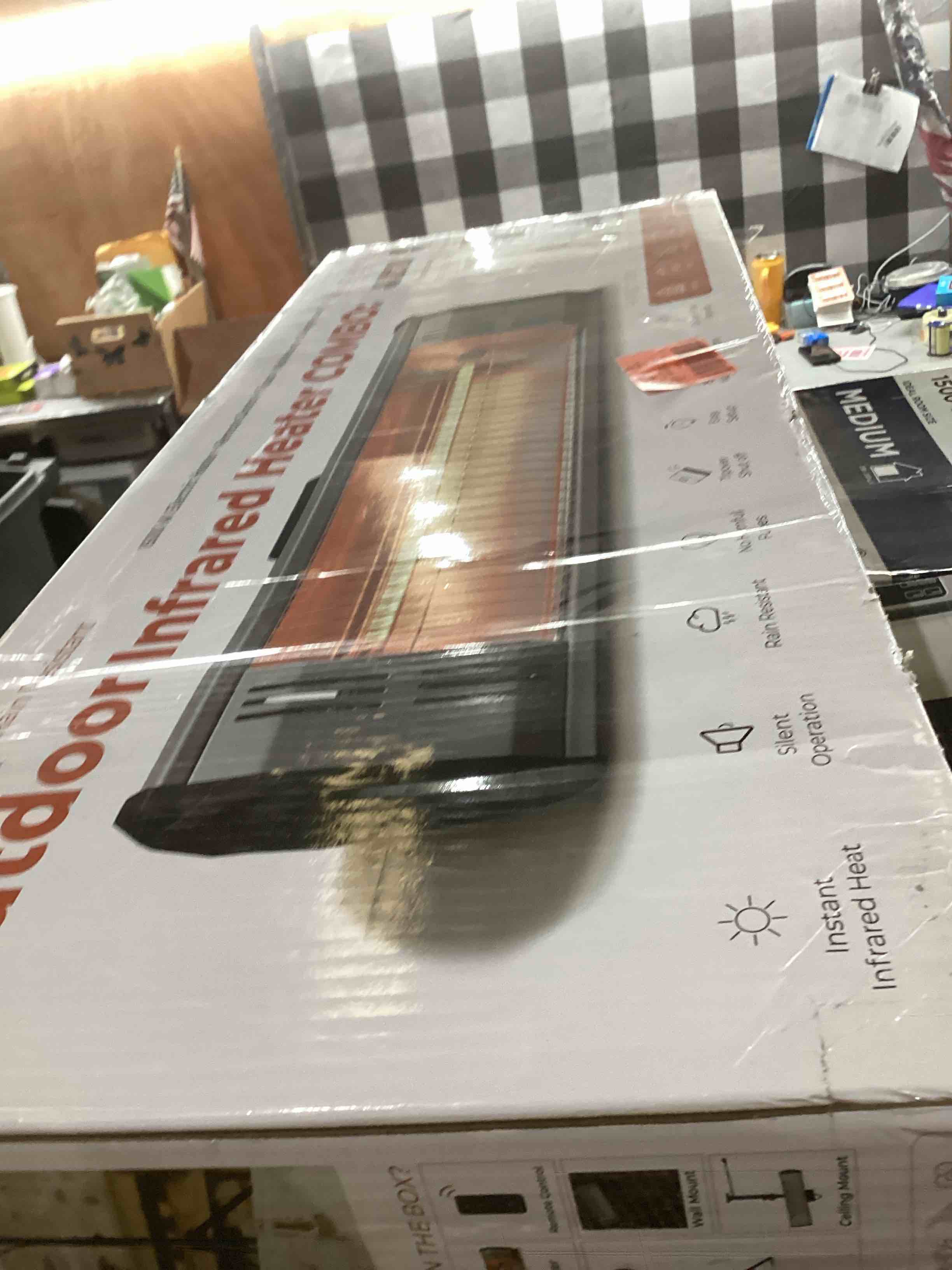 https://s3.amazonaws.com/lotting-images-prod/bidfta/RED5416117_1708100148637.jpeg