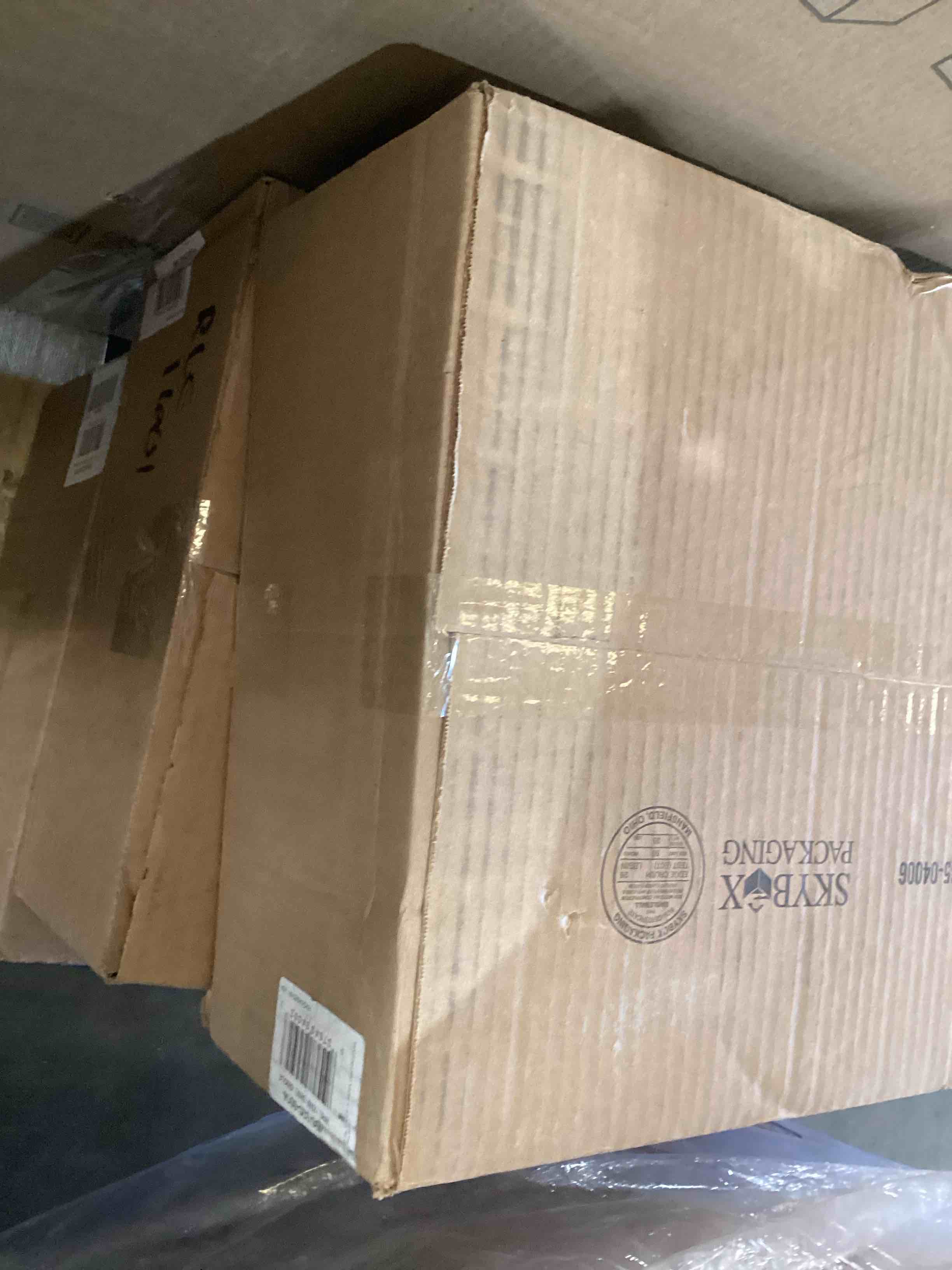 https://s3.amazonaws.com/lotting-images-prod/bidfta/RED5416483_1708455096215.jpeg