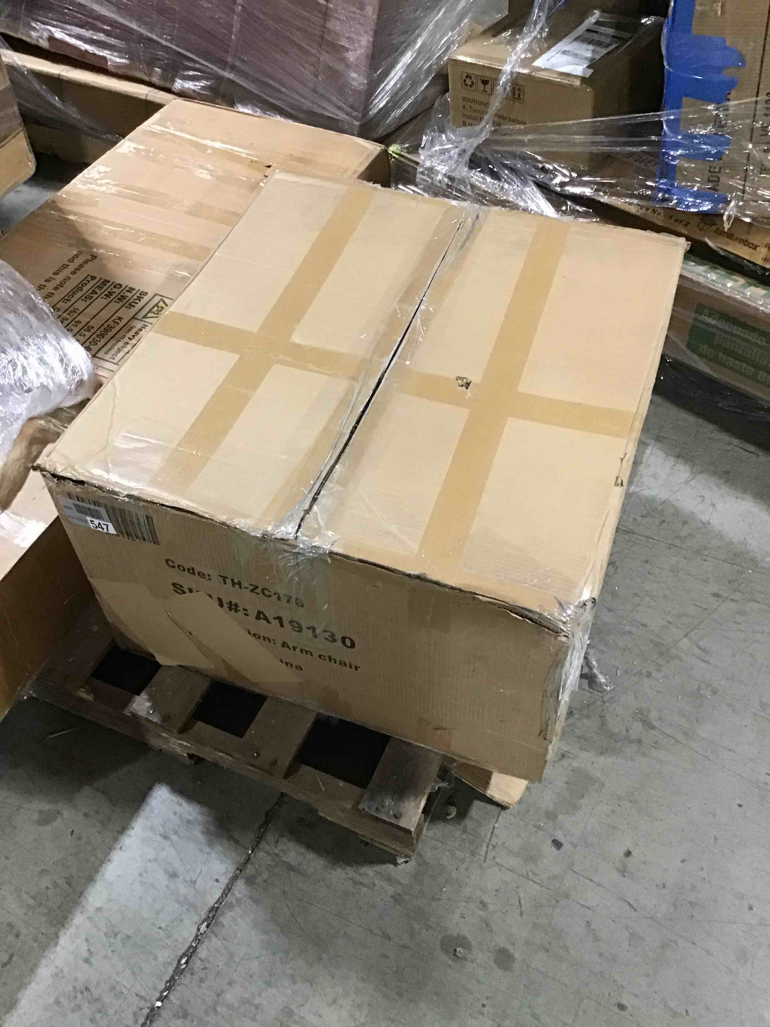 https://s3.amazonaws.com/lotting-images-prod/bidfta/RED5417068_1697570119277.jpeg