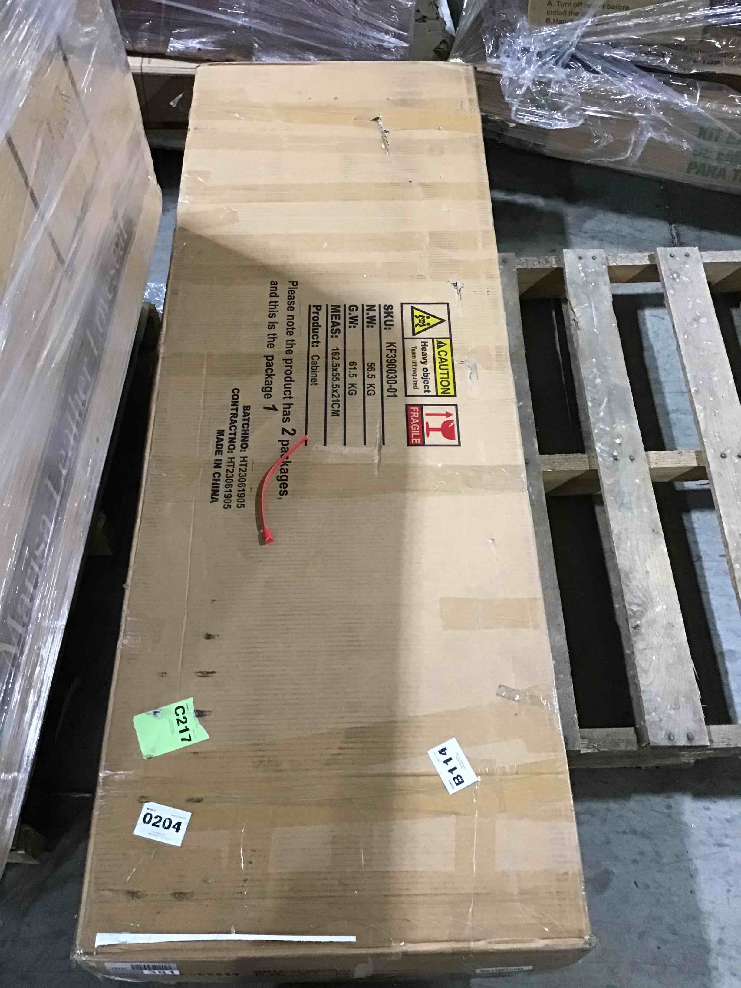 https://s3.amazonaws.com/lotting-images-prod/bidfta/RED5417069_1697570240184.jpeg