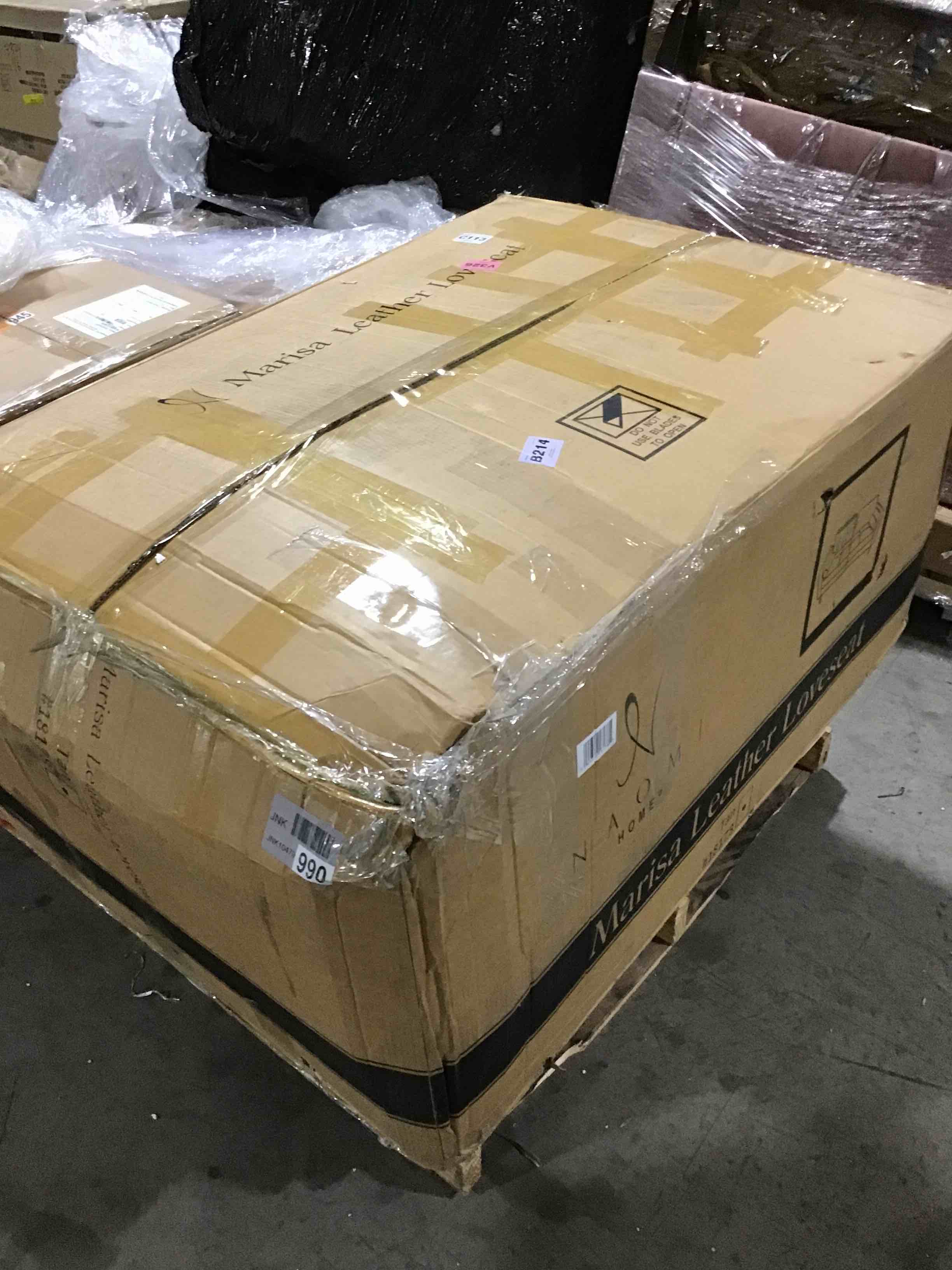 https://s3.amazonaws.com/lotting-images-prod/bidfta/RED5417074_1697572395479.jpeg