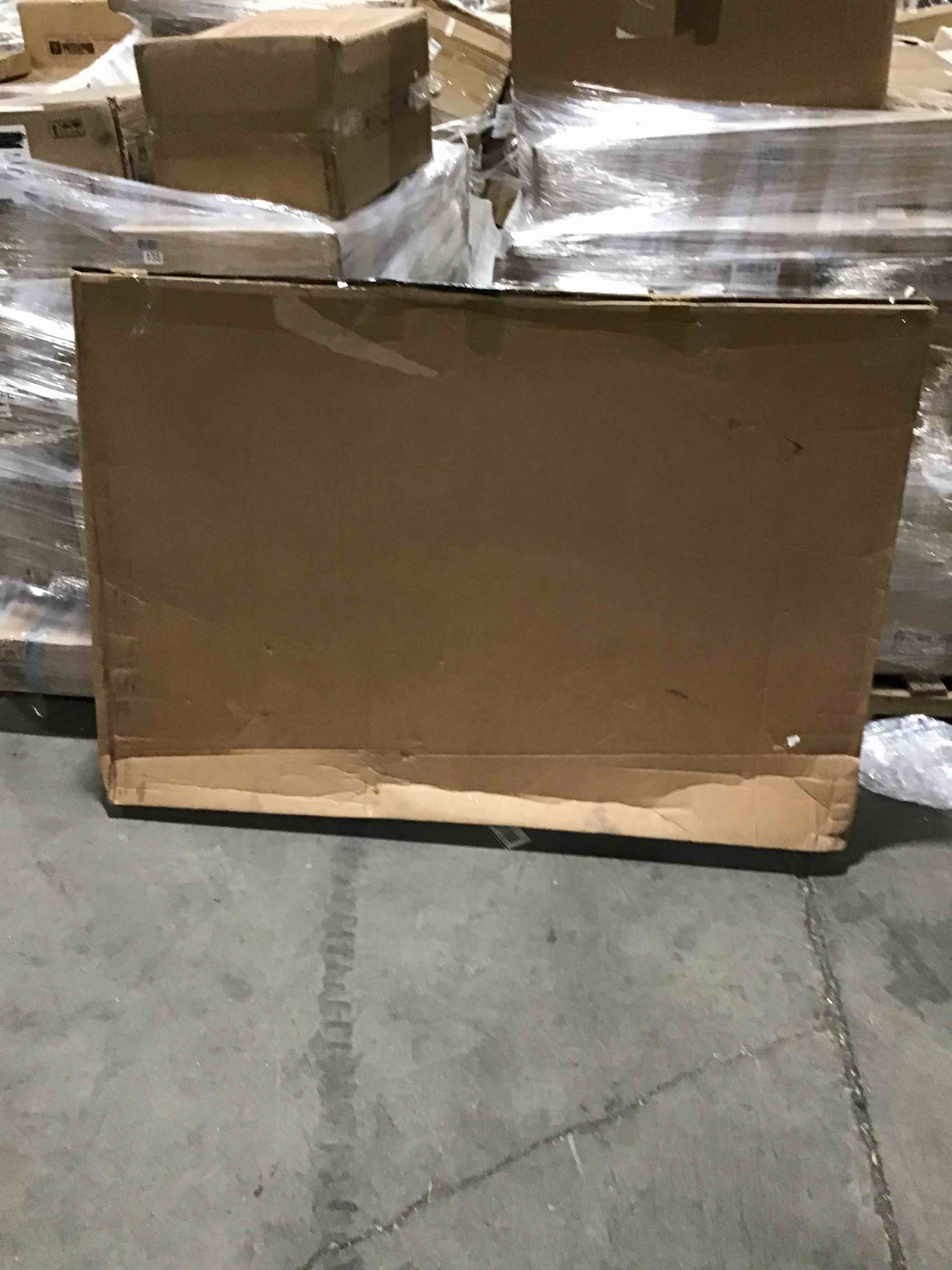 https://s3.amazonaws.com/lotting-images-prod/bidfta/RED5417261_1697829583077.jpeg