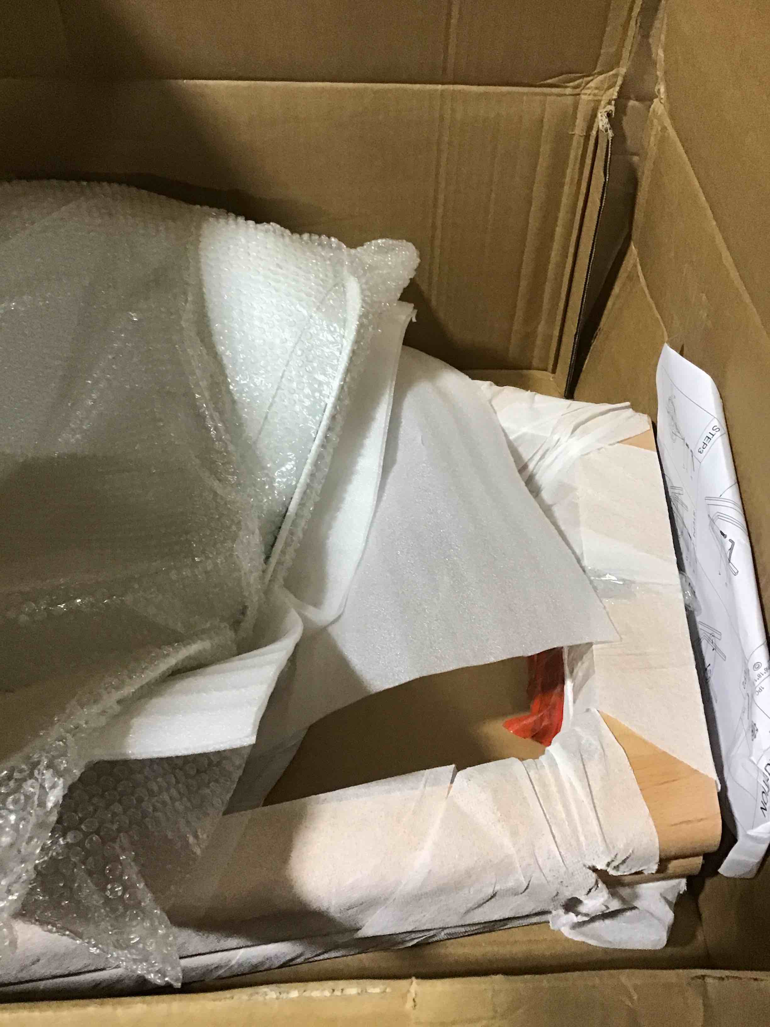 https://s3.amazonaws.com/lotting-images-prod/bidfta/RED5417283_1697893978835.jpeg
