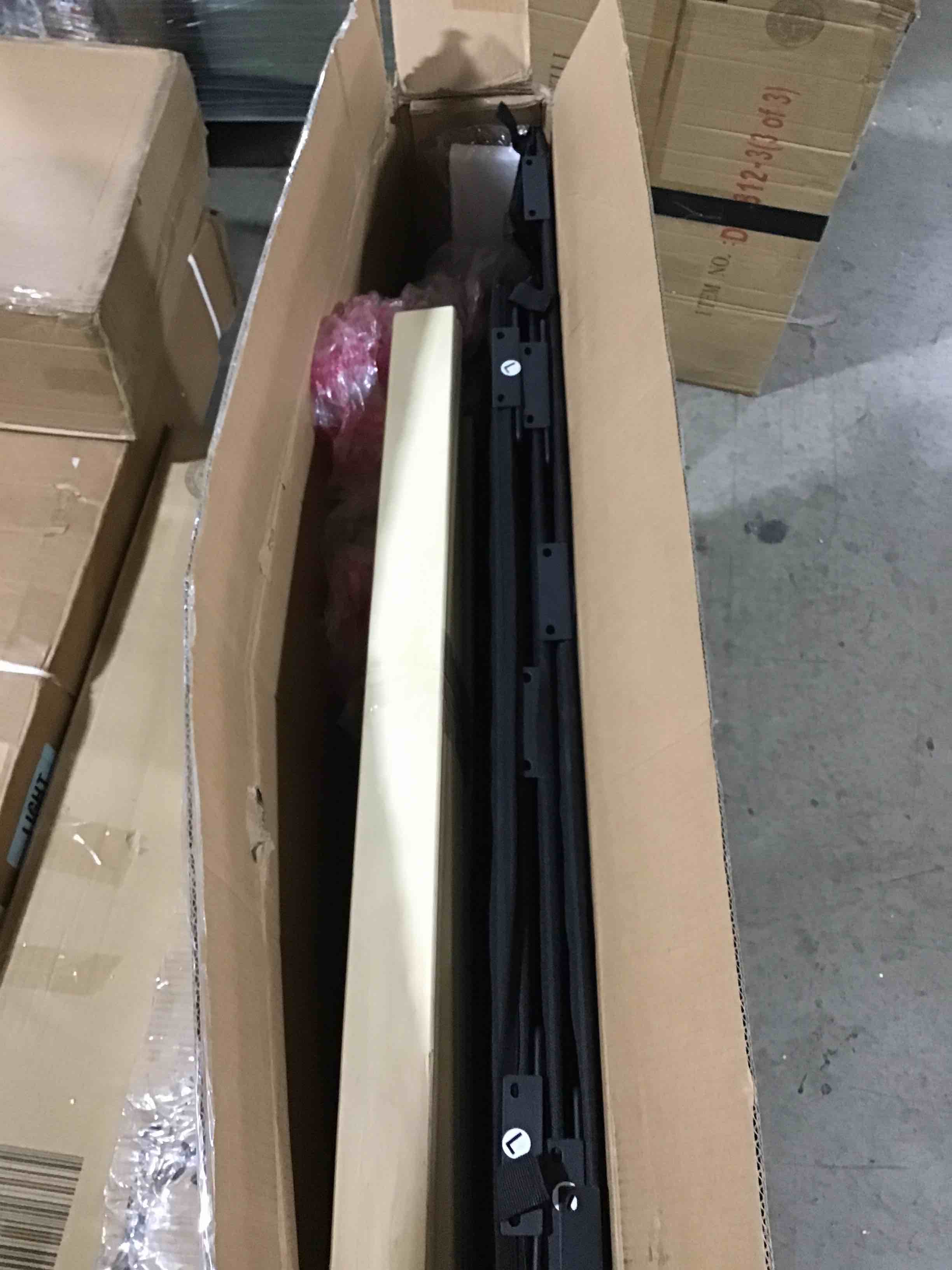 https://s3.amazonaws.com/lotting-images-prod/bidfta/RED5417368_1698258890316.jpeg