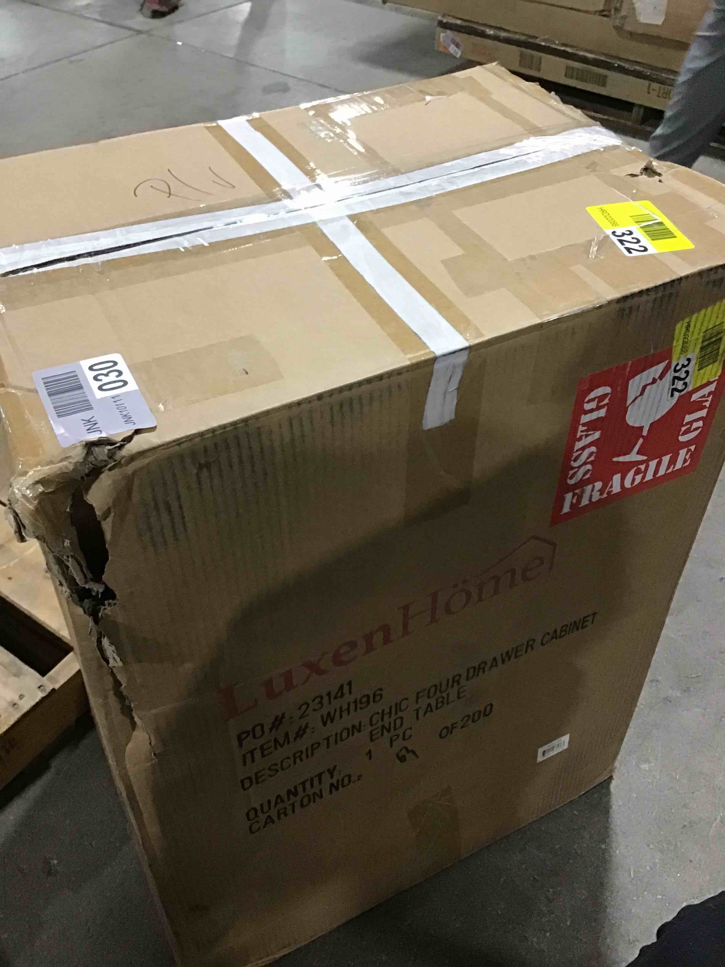 https://s3.amazonaws.com/lotting-images-prod/bidfta/RED5418048_1699624946200.jpeg