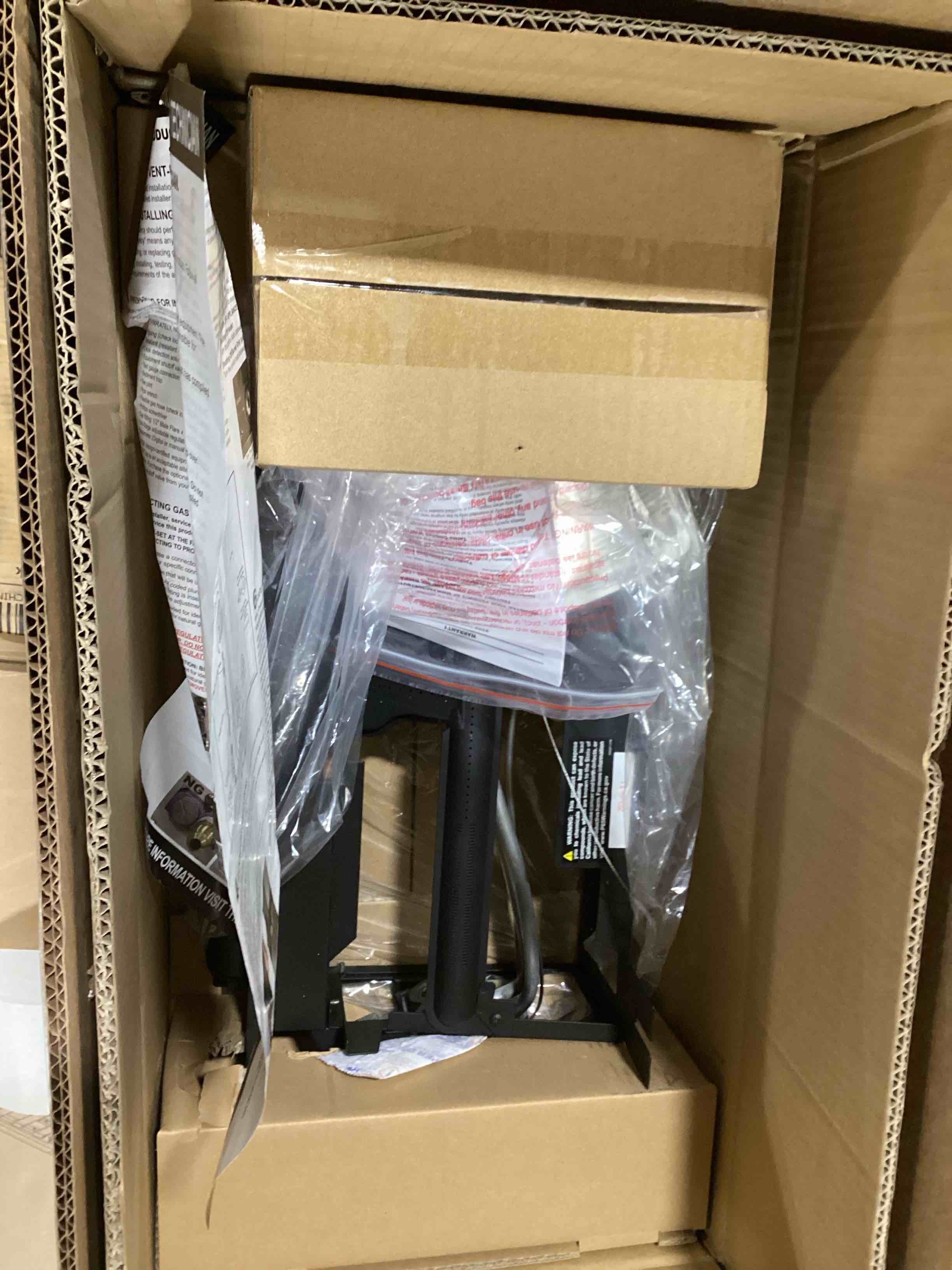 https://s3.amazonaws.com/lotting-images-prod/bidfta/RED5418049_1699625285977.jpeg