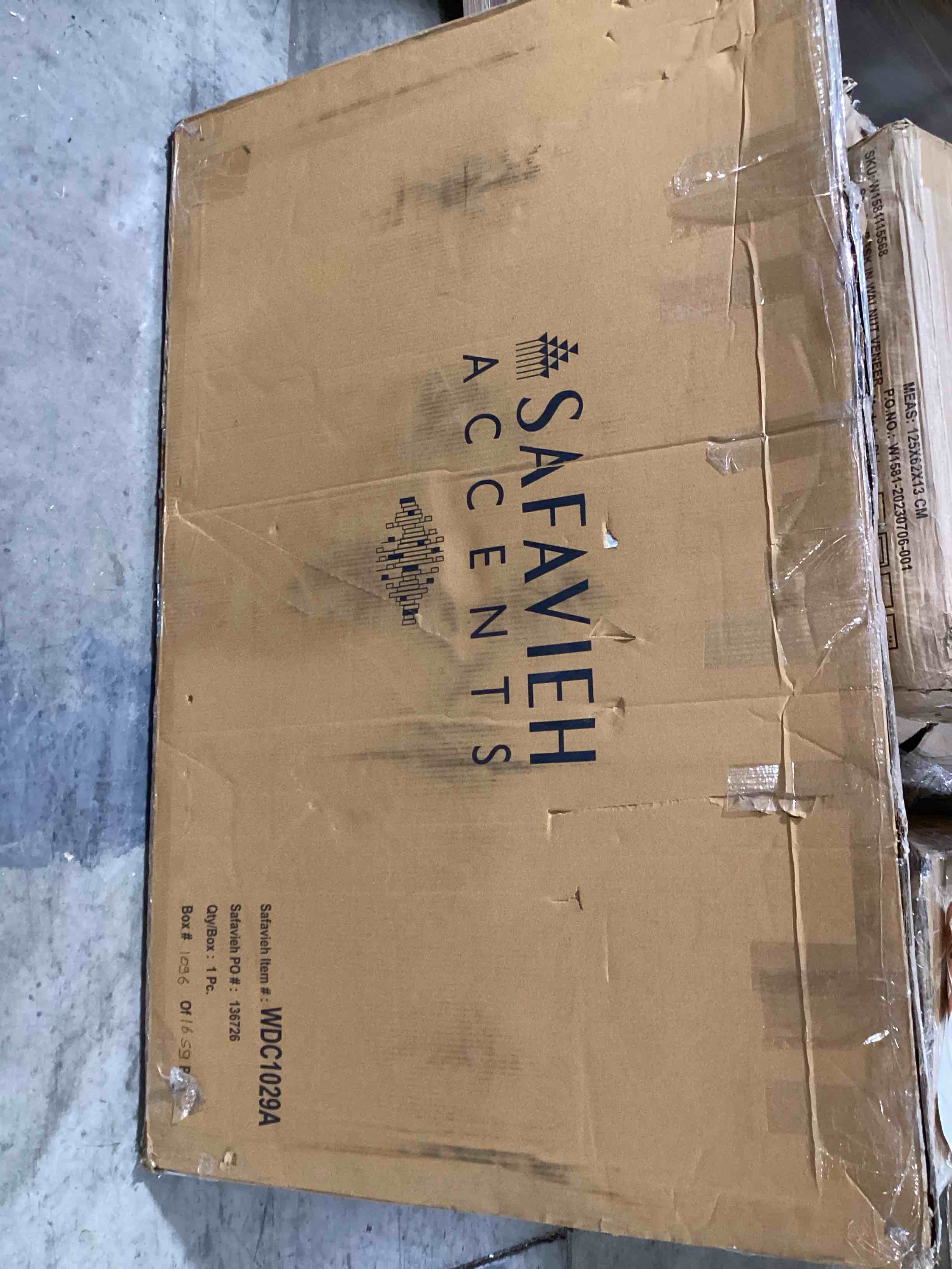 https://s3.amazonaws.com/lotting-images-prod/bidfta/RED5418074_1699632548758.jpeg
