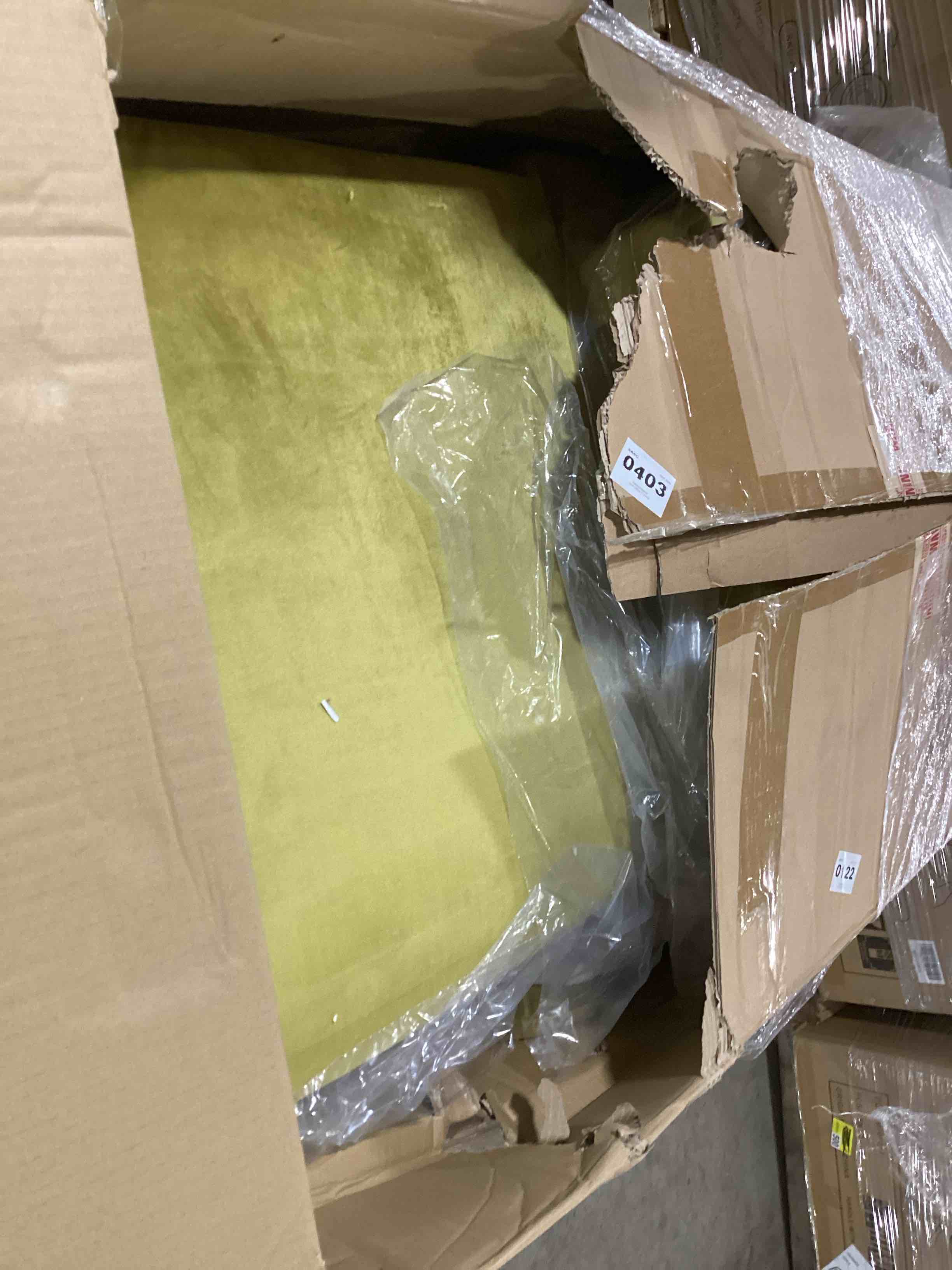 https://s3.amazonaws.com/lotting-images-prod/bidfta/RED5418080_1699633382368.jpeg