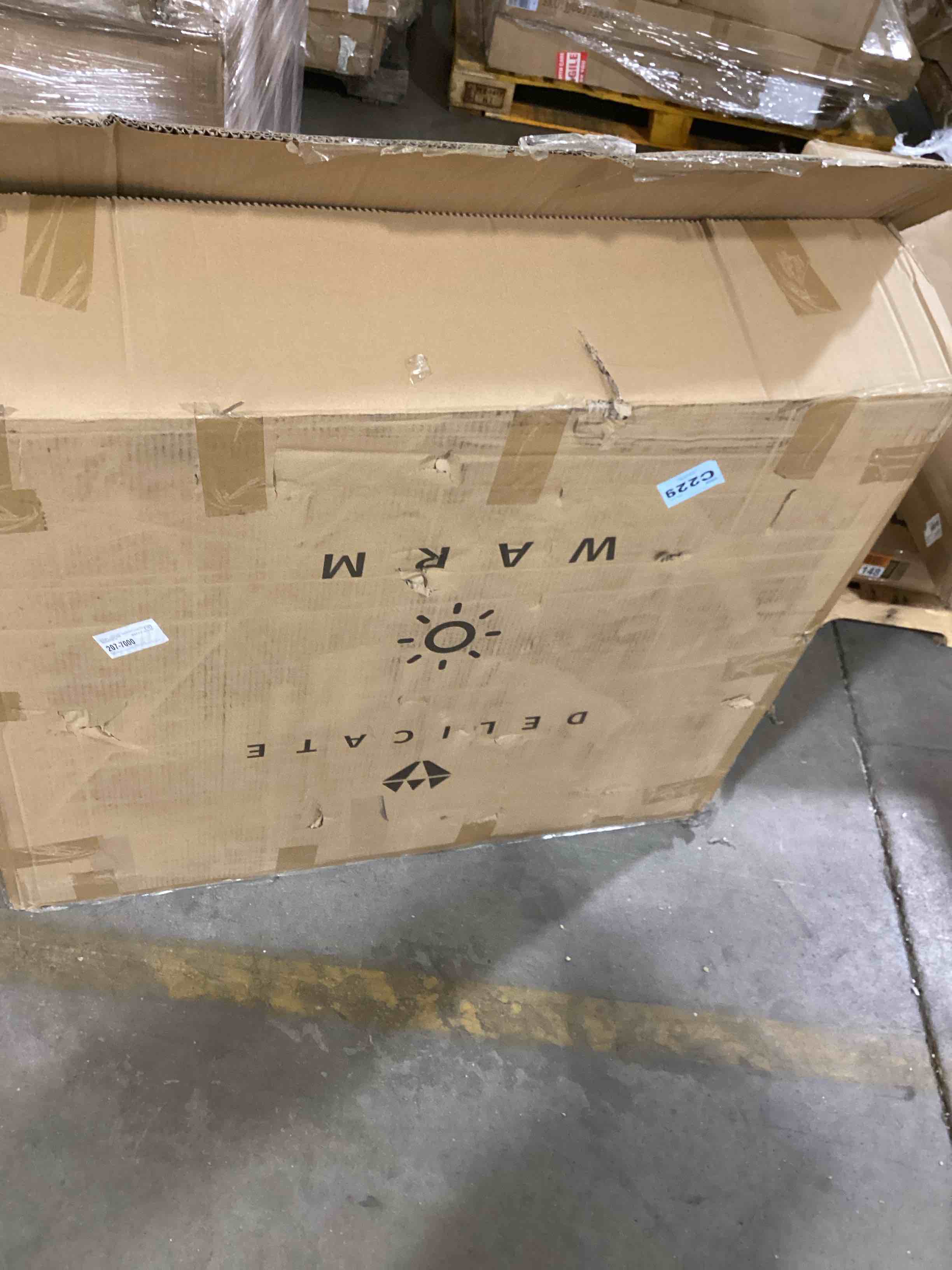 https://s3.amazonaws.com/lotting-images-prod/bidfta/RED5418325_1700056616920.jpeg