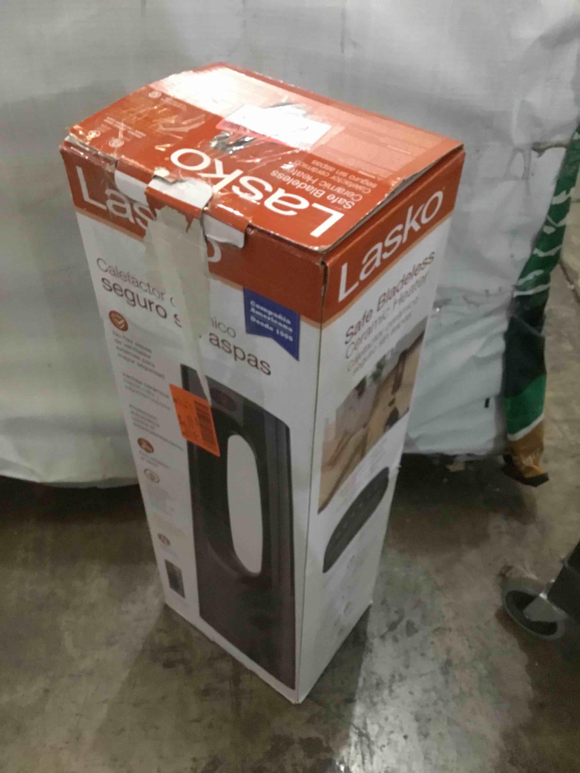 https://s3.amazonaws.com/lotting-images-prod/bidfta/RED5420292_1703187379076.jpeg