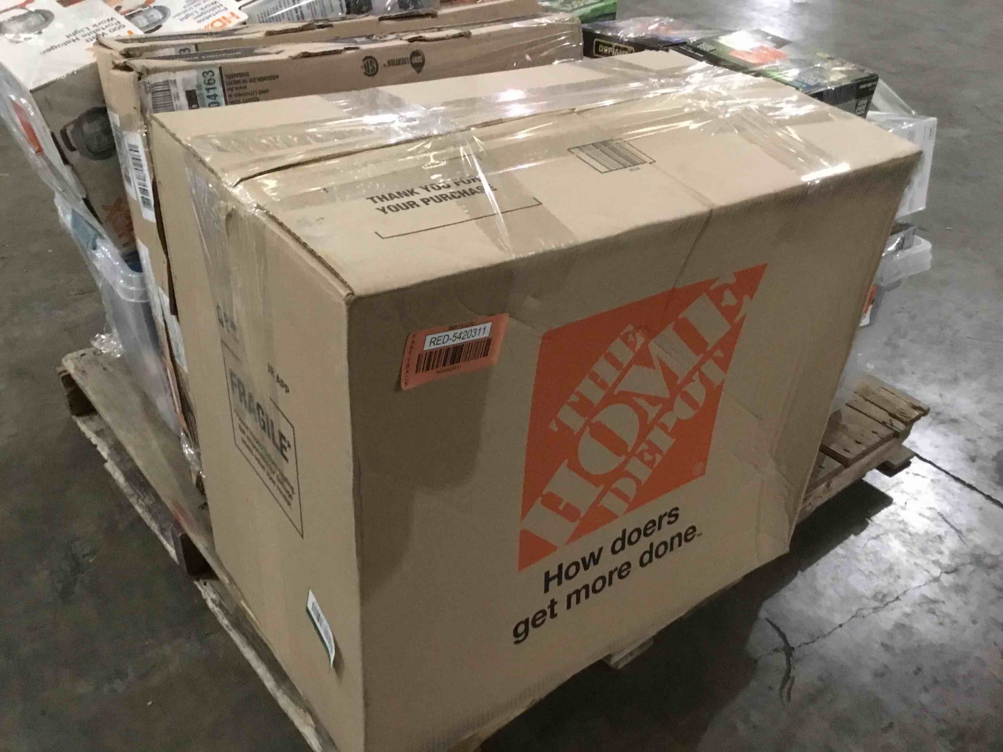 https://s3.amazonaws.com/lotting-images-prod/bidfta/RED5420311_1703190058968.jpeg