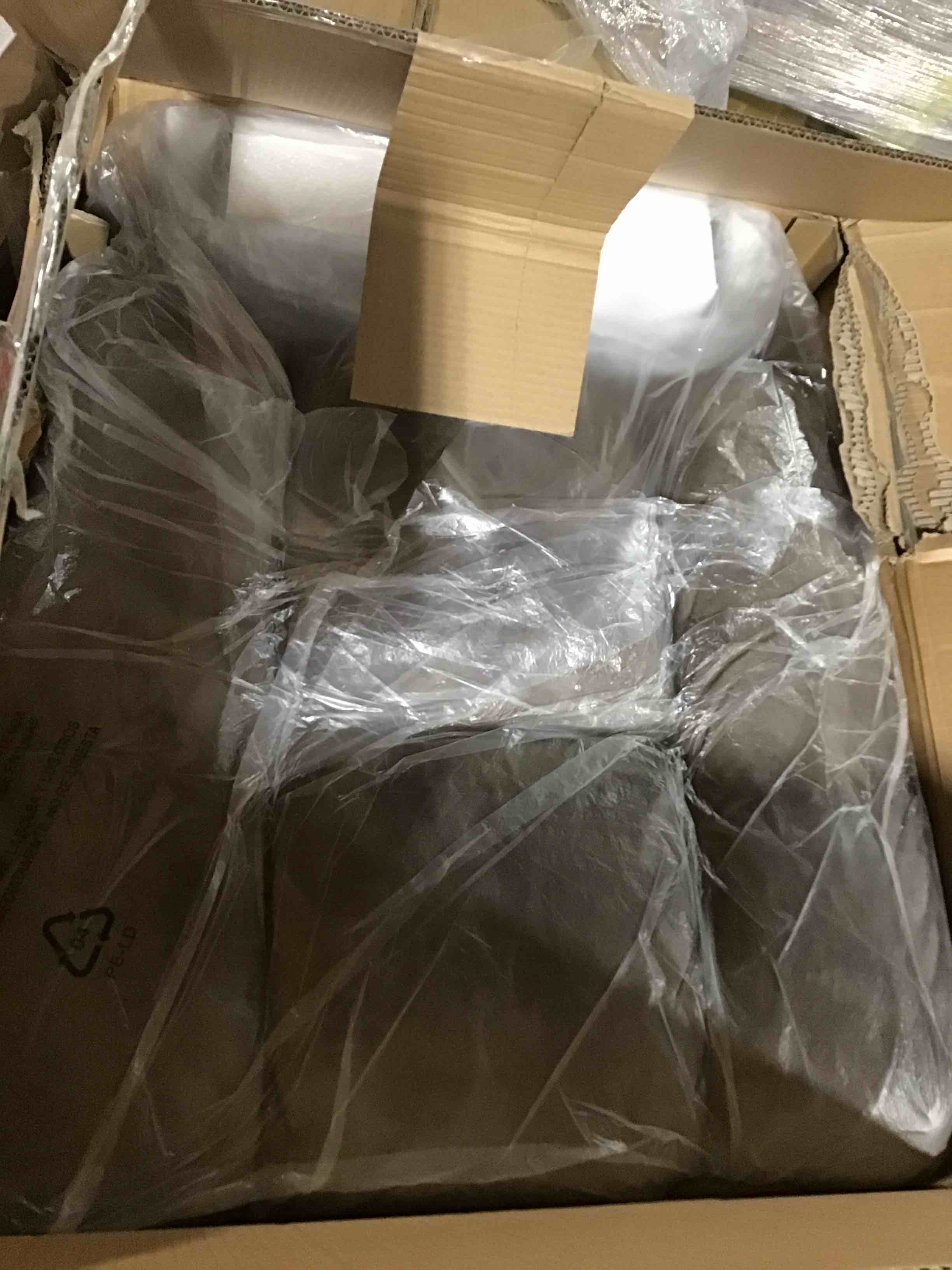 https://s3.amazonaws.com/lotting-images-prod/bidfta/RED5421479_1696682392539.jpeg