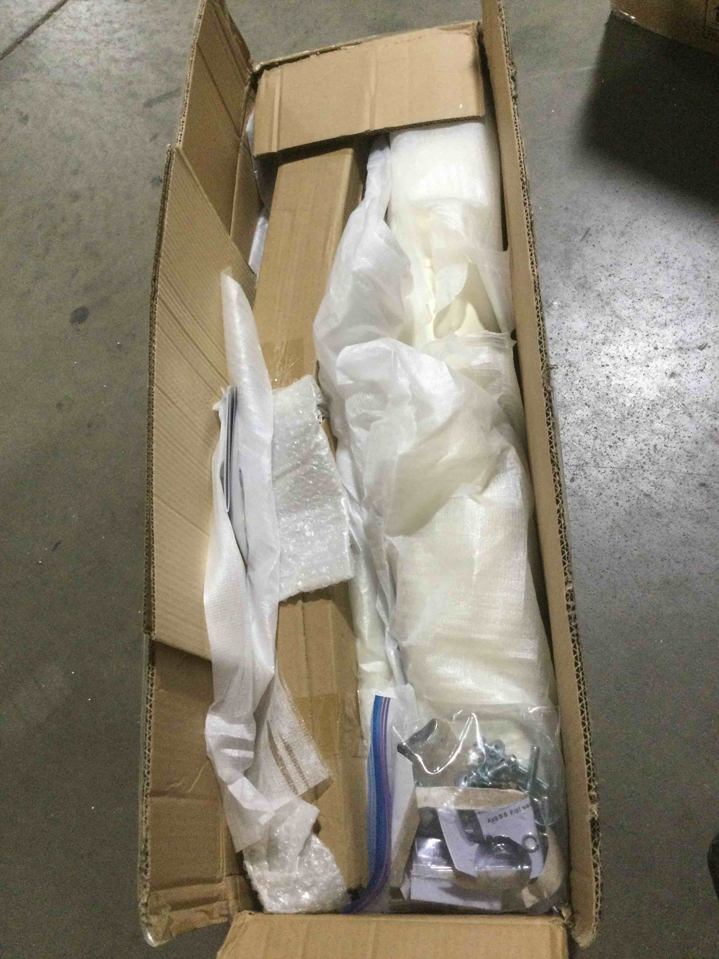https://s3.amazonaws.com/lotting-images-prod/bidfta/RED5421503_1696694081853.jpeg