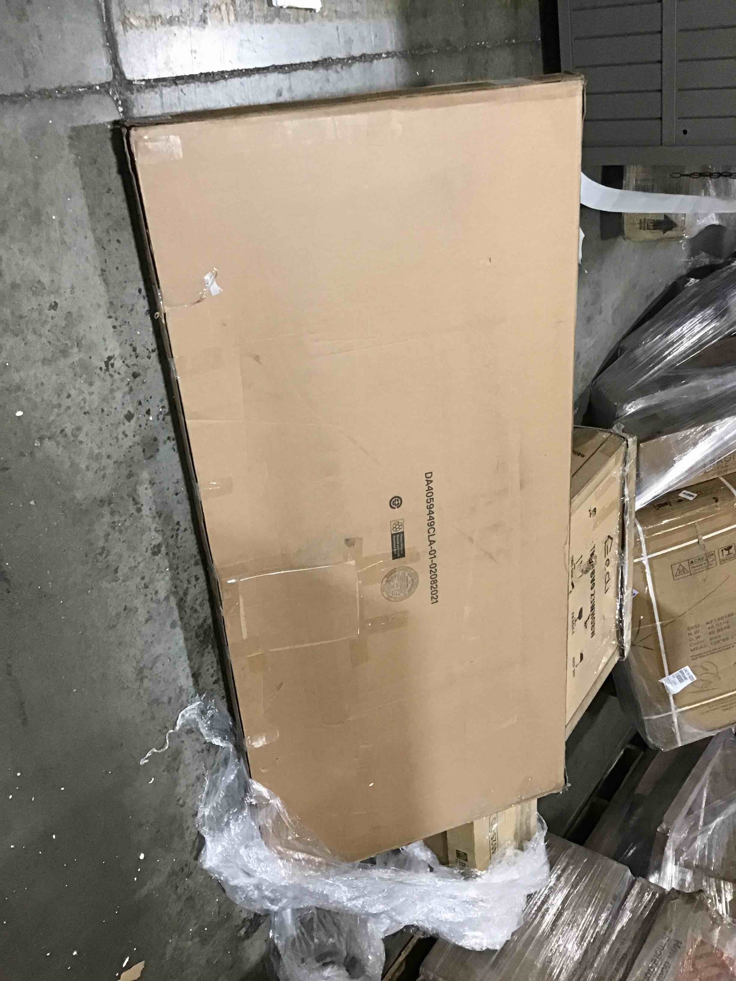 https://s3.amazonaws.com/lotting-images-prod/bidfta/RED5421668_1697123983249.jpeg