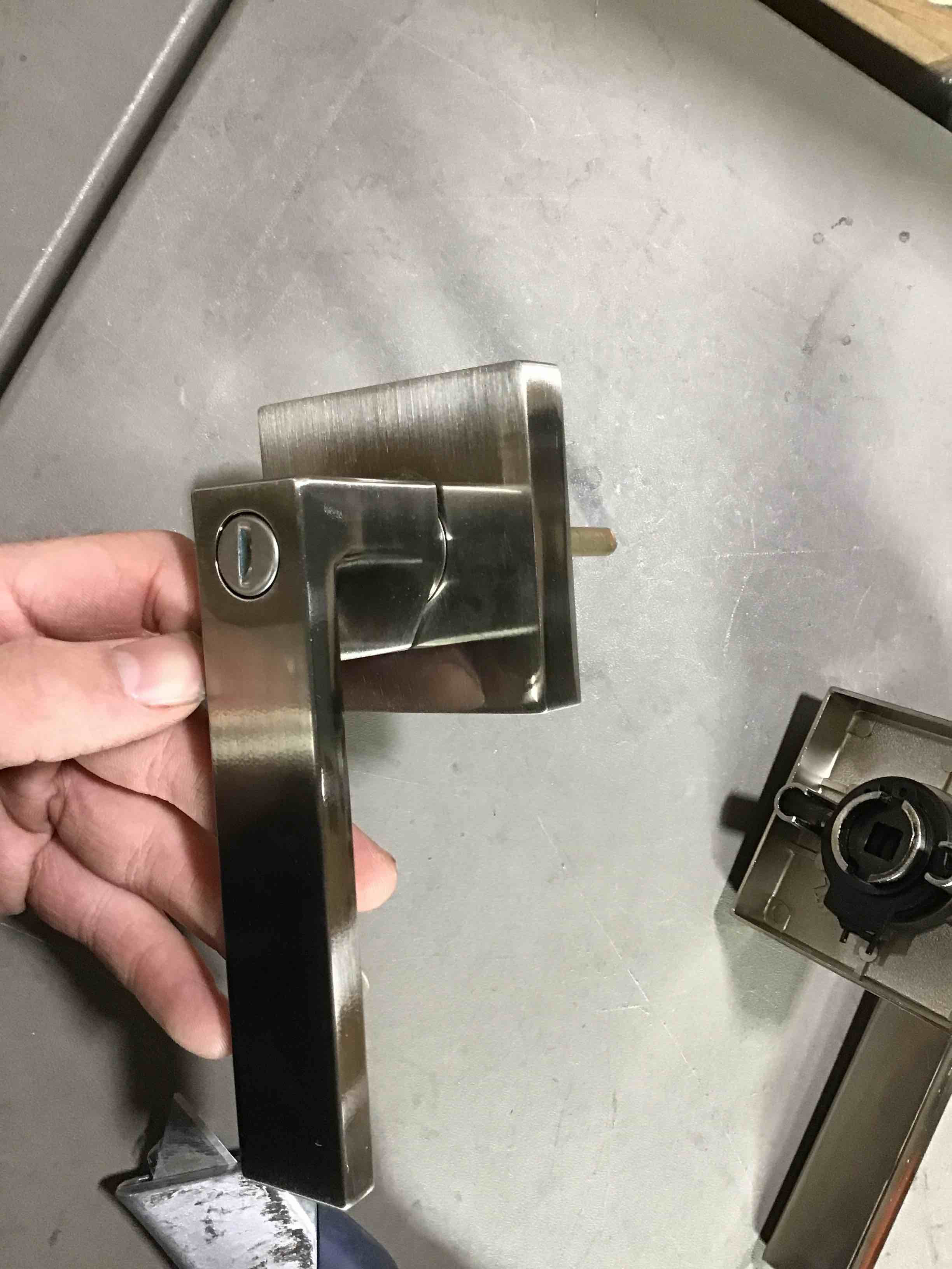 (unknown) silver door knob