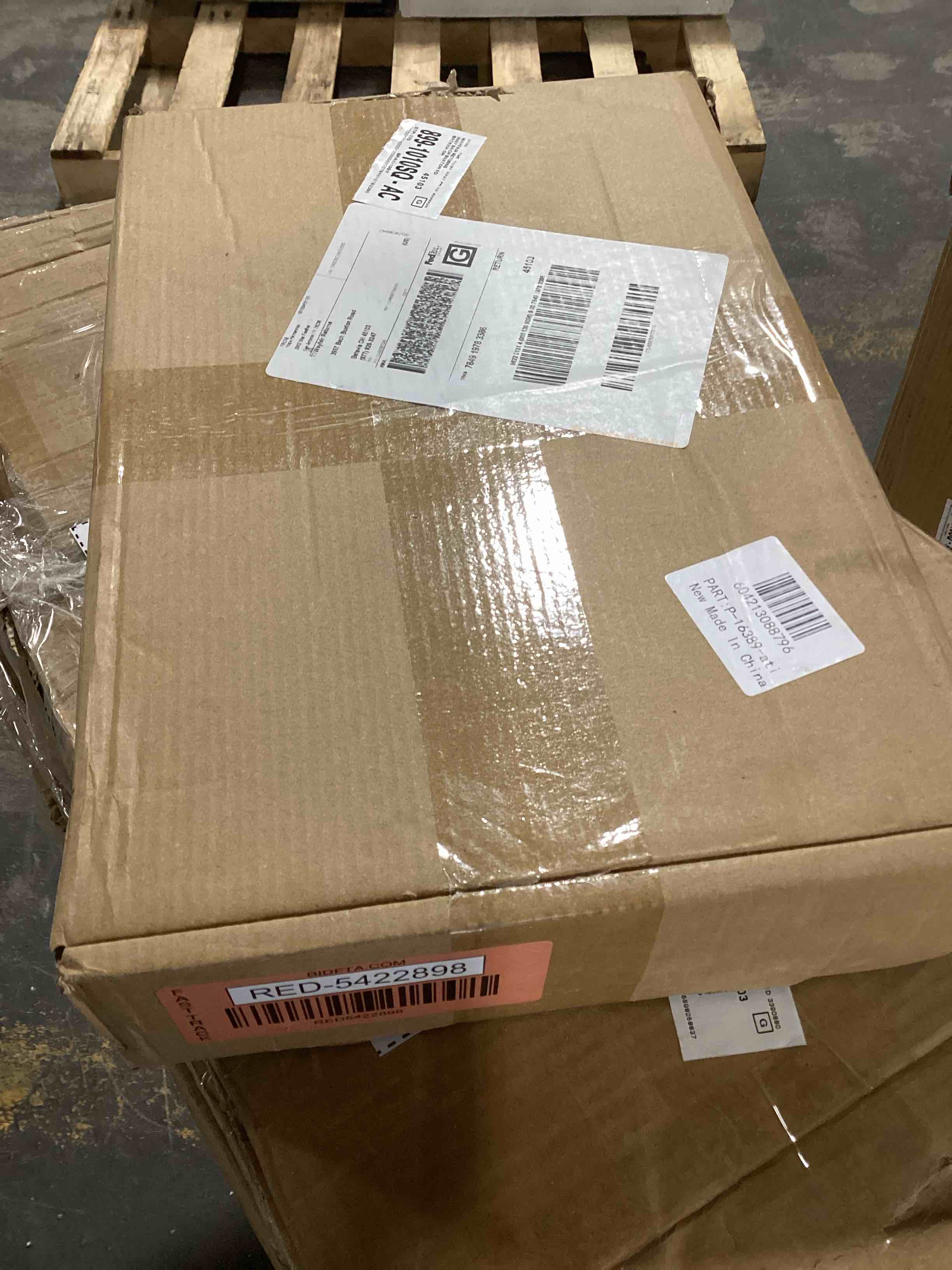https://s3.amazonaws.com/lotting-images-prod/bidfta/RED5422898_1699623864295.jpeg
