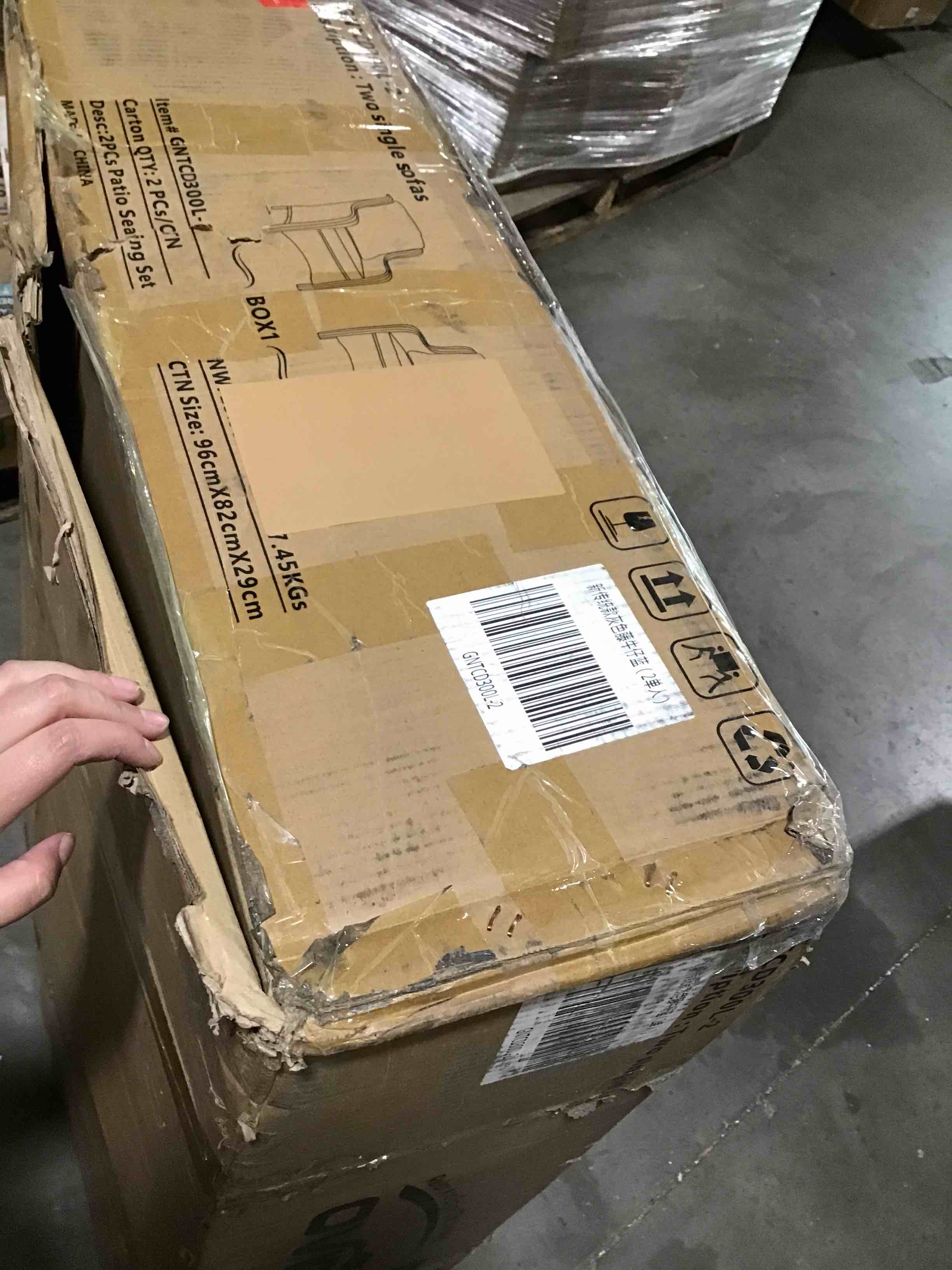 https://s3.amazonaws.com/lotting-images-prod/bidfta/RED5423014_1698166913527.jpeg