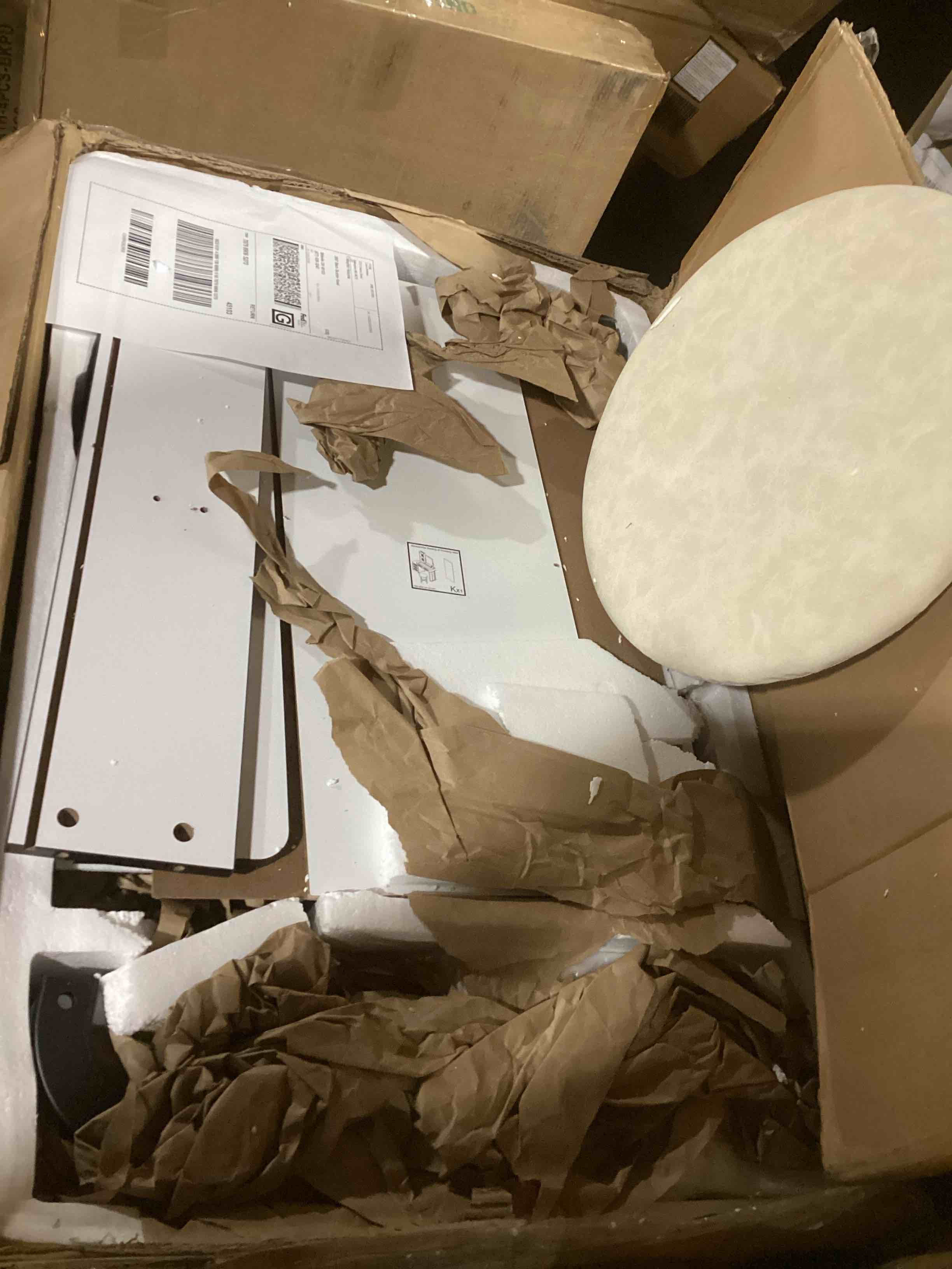https://s3.amazonaws.com/lotting-images-prod/bidfta/RED5423762_1704304480255.jpeg