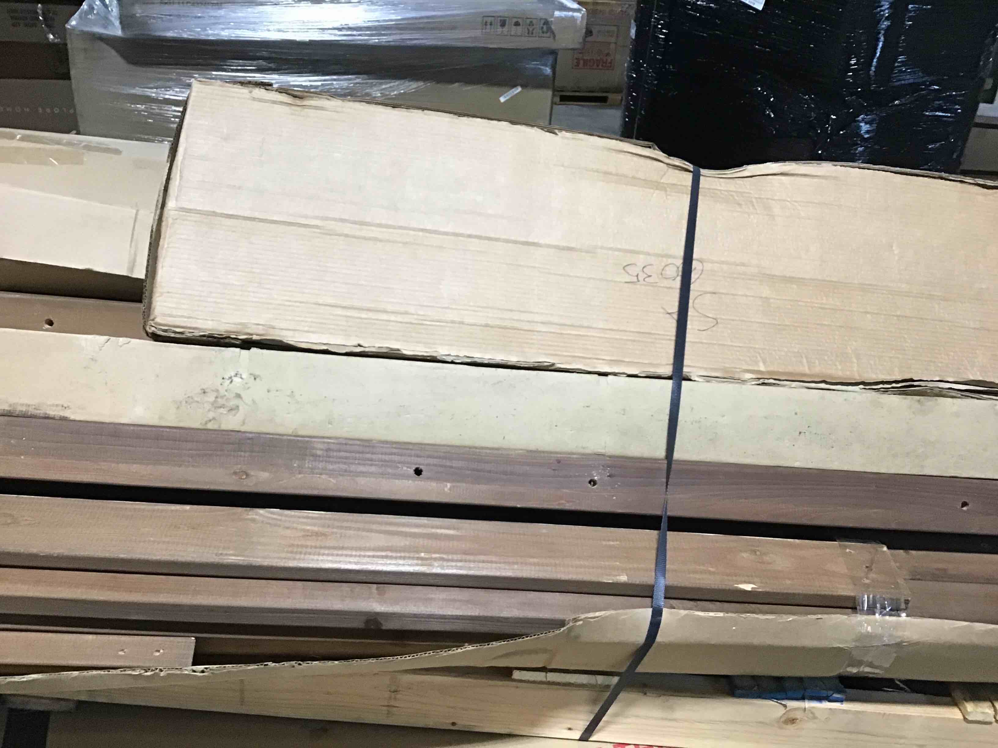 https://s3.amazonaws.com/lotting-images-prod/bidfta/RED5424496_1696422906345.jpeg