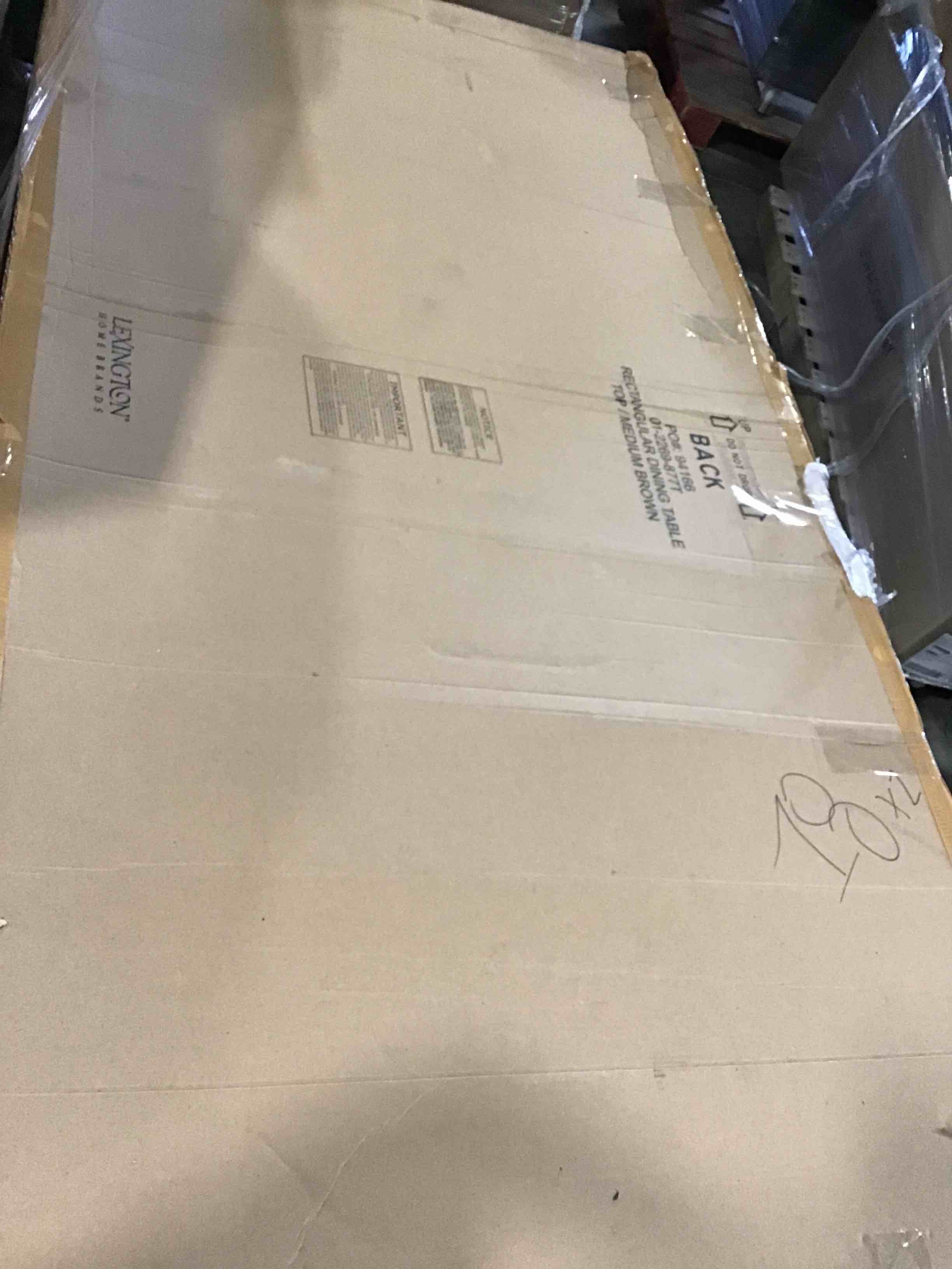 https://s3.amazonaws.com/lotting-images-prod/bidfta/RED5424632_1696610419812.jpeg