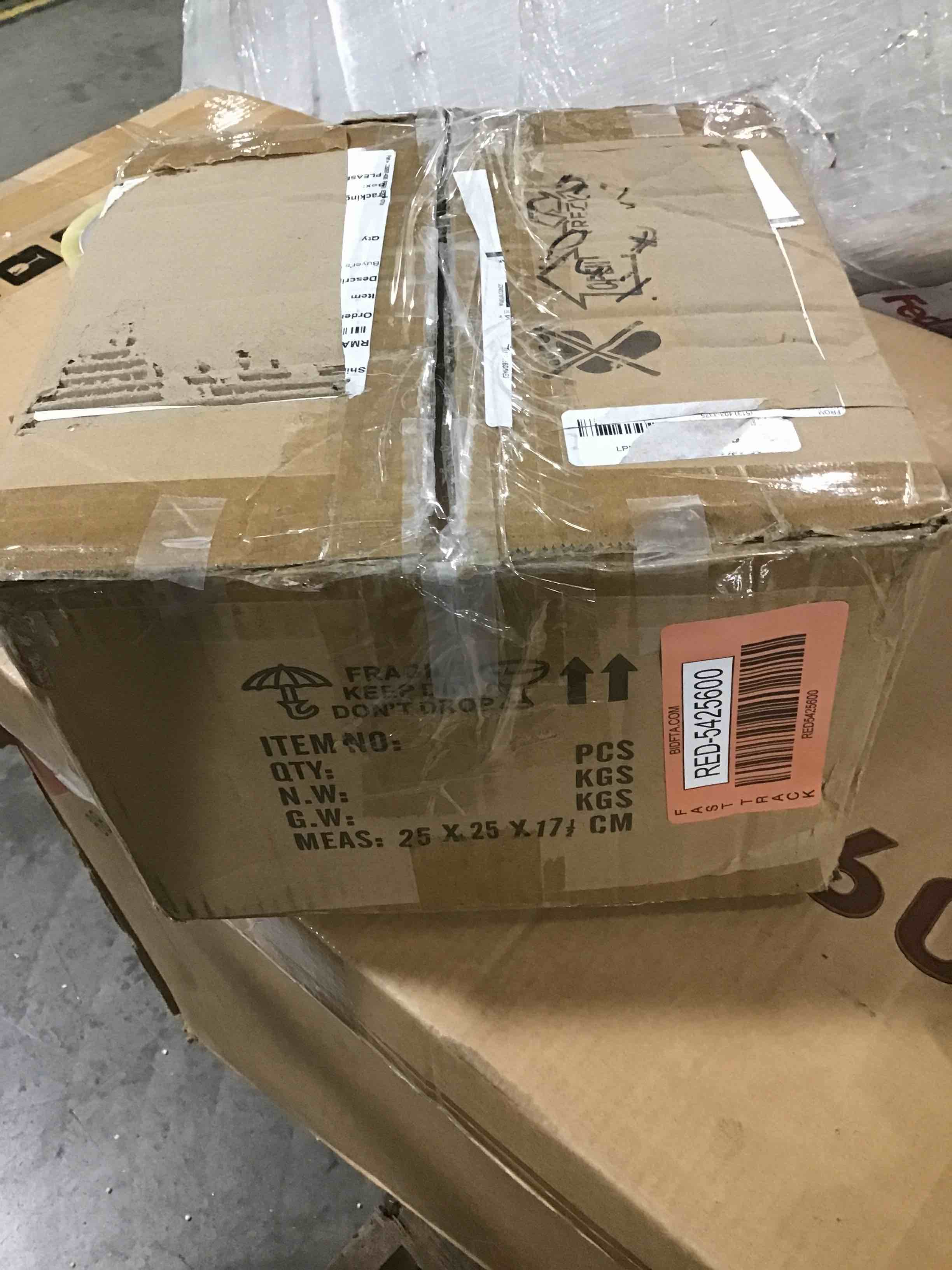 https://s3.amazonaws.com/lotting-images-prod/bidfta/RED5425600_1699384832128.jpeg