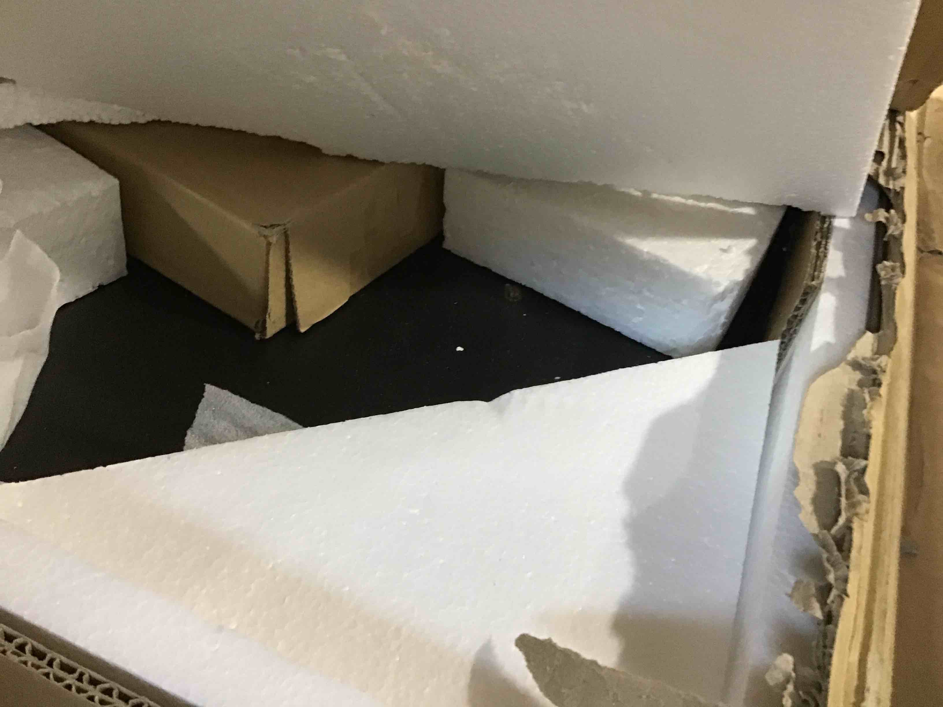 https://s3.amazonaws.com/lotting-images-prod/bidfta/RED5425758_1699907762827.jpeg