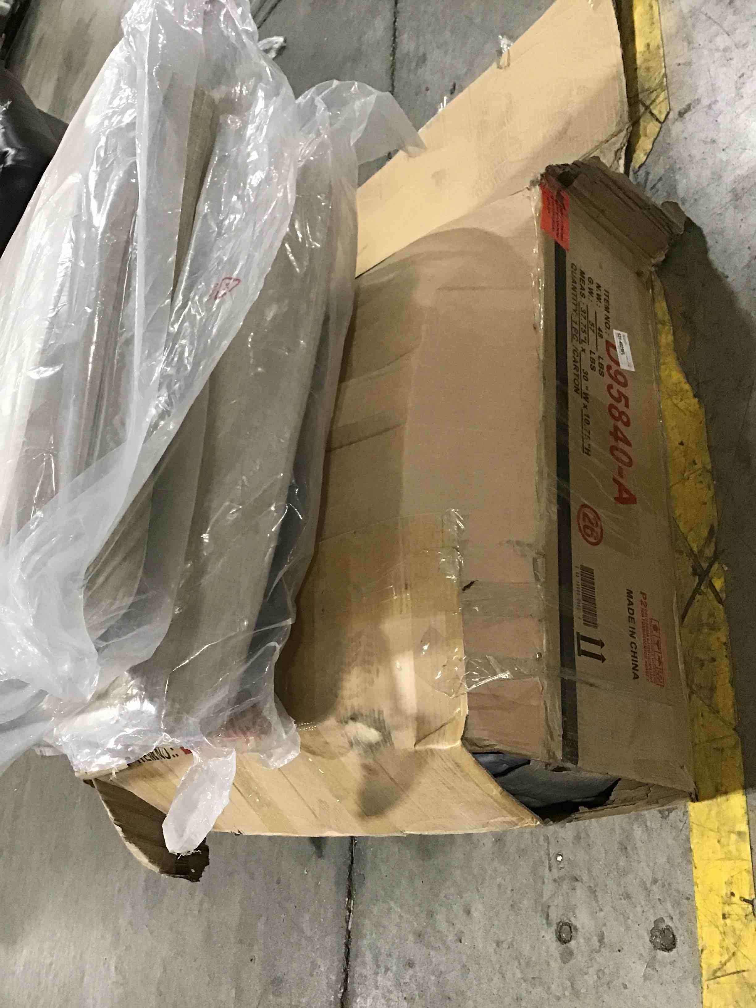 https://s3.amazonaws.com/lotting-images-prod/bidfta/RED5425817_1700166156605.jpeg