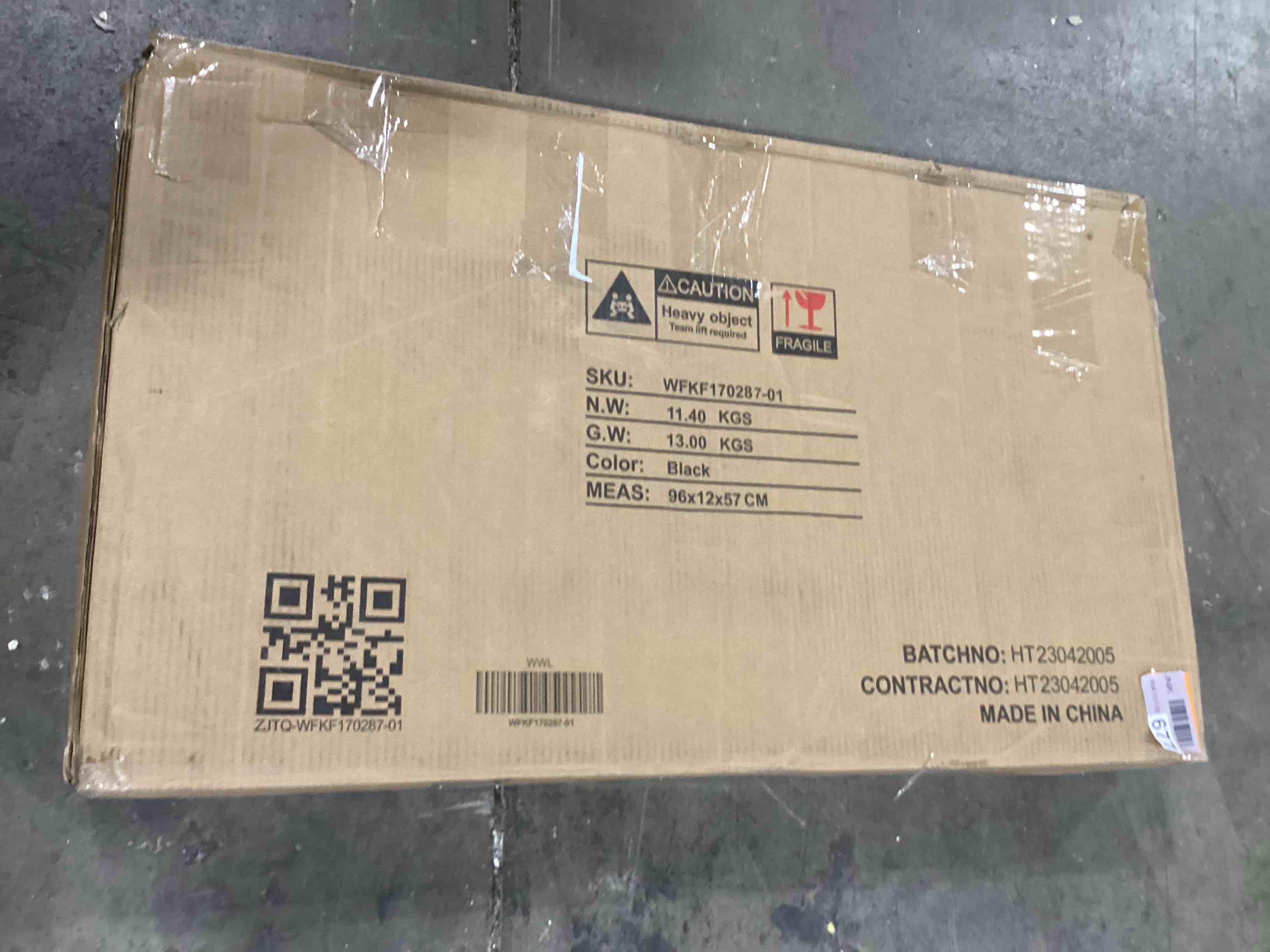 https://s3.amazonaws.com/lotting-images-prod/bidfta/RED5426158_1698168616401.jpeg