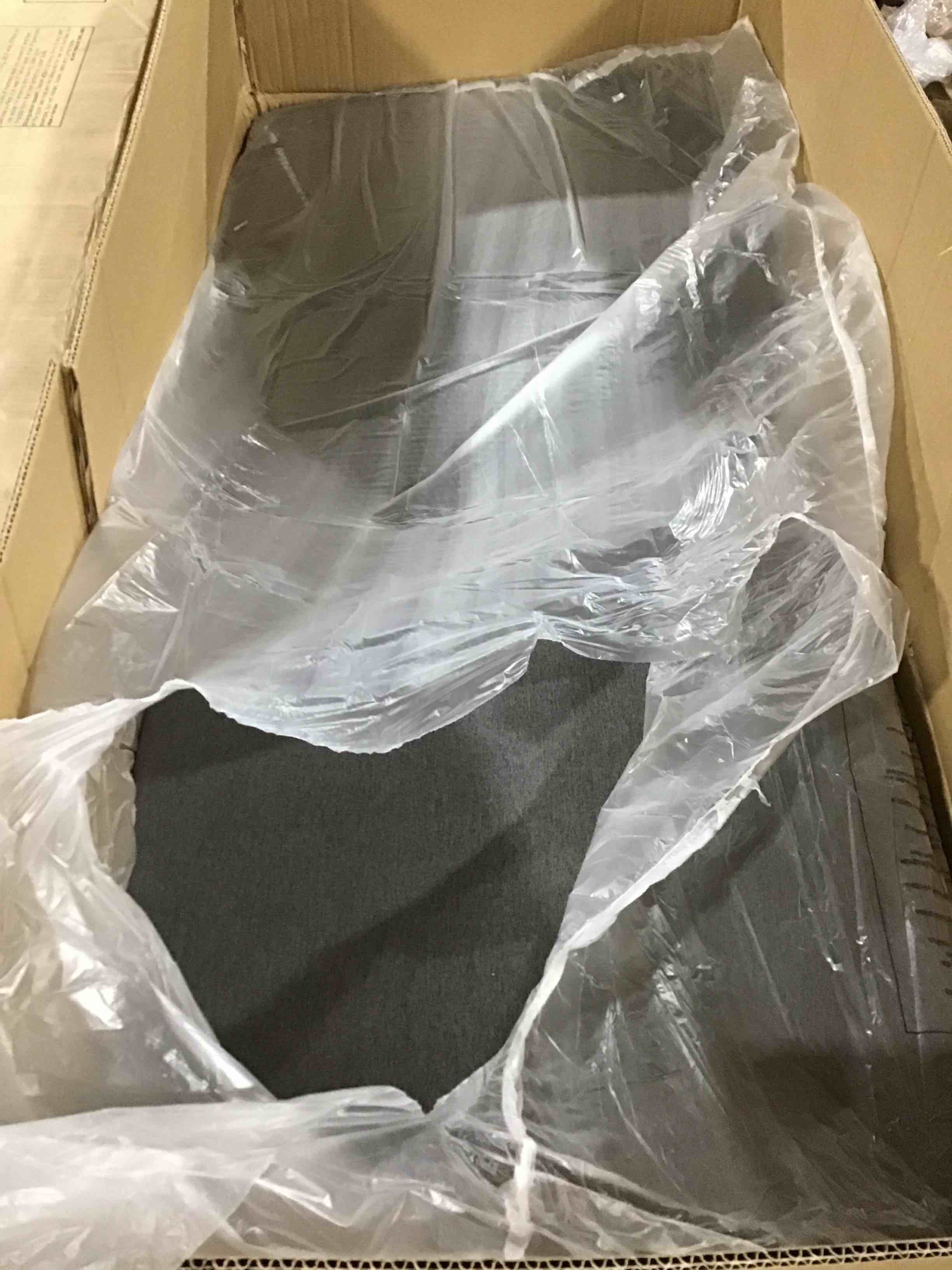 https://s3.amazonaws.com/lotting-images-prod/bidfta/RED5426415_1698757871681.jpeg