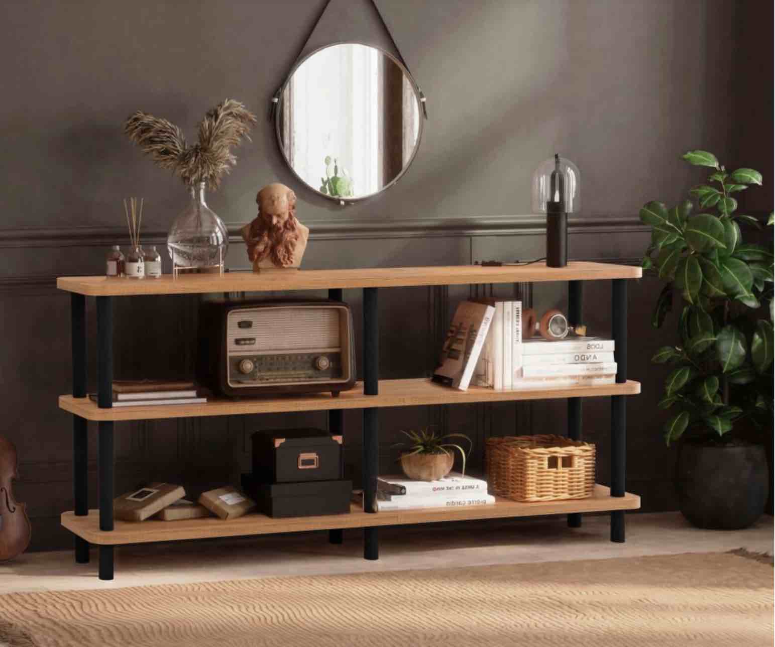 Raca – Black Bookshelf