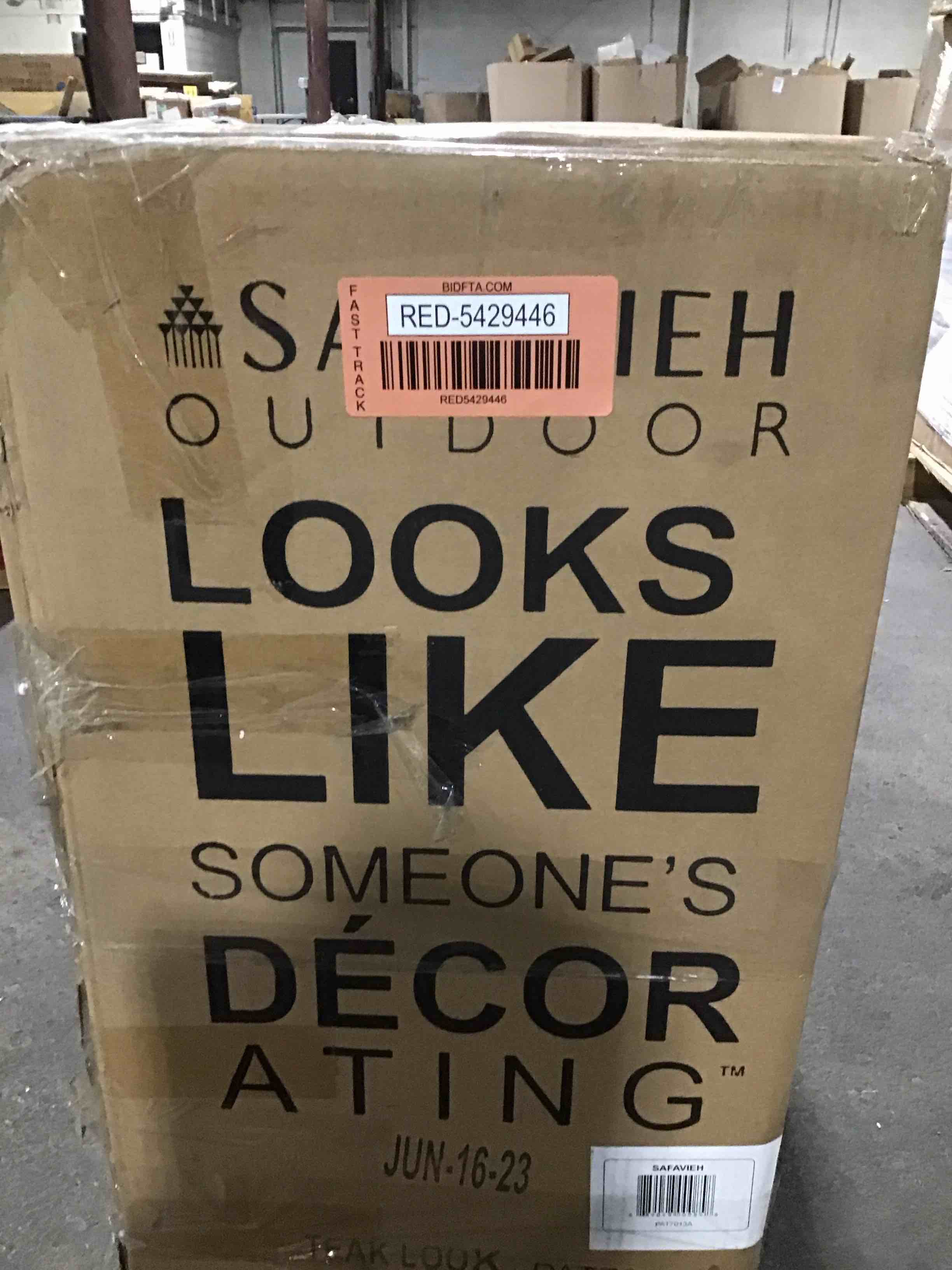 https://s3.amazonaws.com/lotting-images-prod/bidfta/RED5429446_1697821224828.jpeg