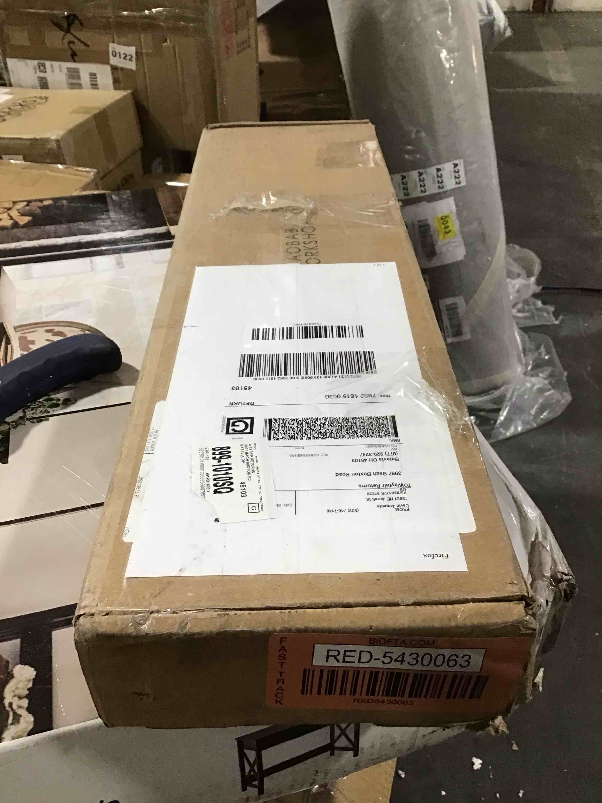 https://s3.amazonaws.com/lotting-images-prod/bidfta/RED5430063_1698168241792.jpeg