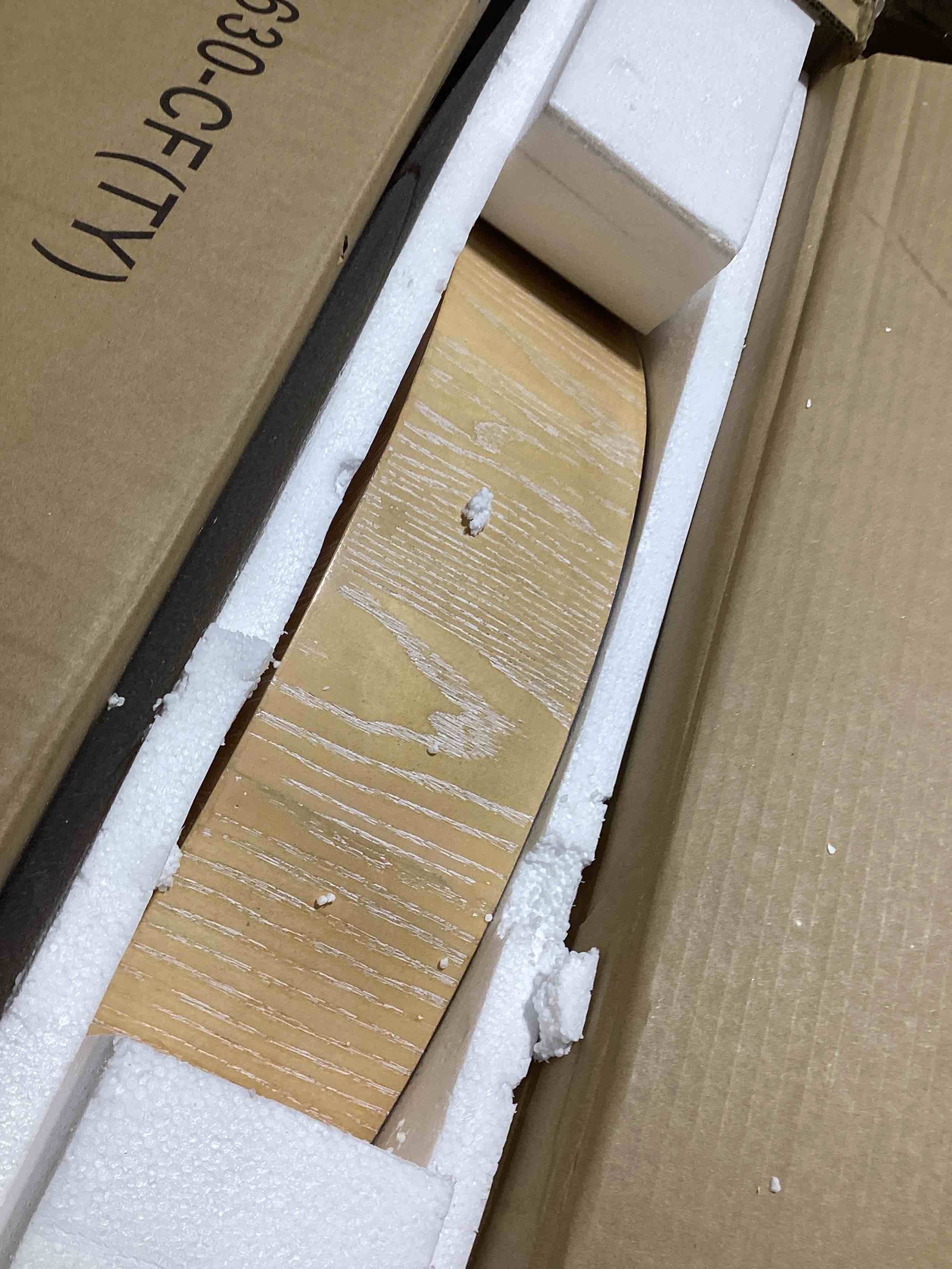 https://s3.amazonaws.com/lotting-images-prod/bidfta/RED5430126_1698168380157.jpeg