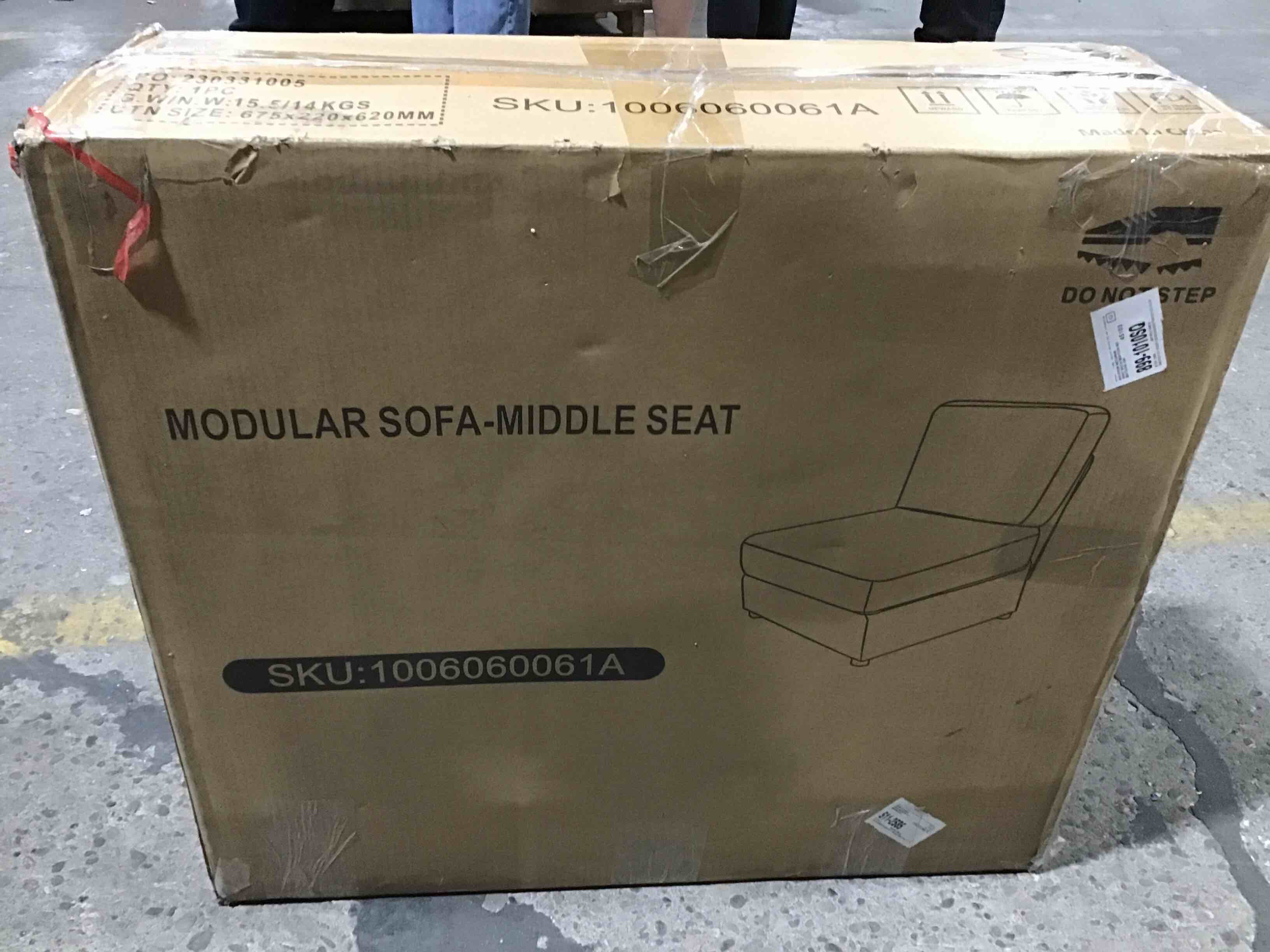 https://s3.amazonaws.com/lotting-images-prod/bidfta/RED5430864_1698335732481.jpeg