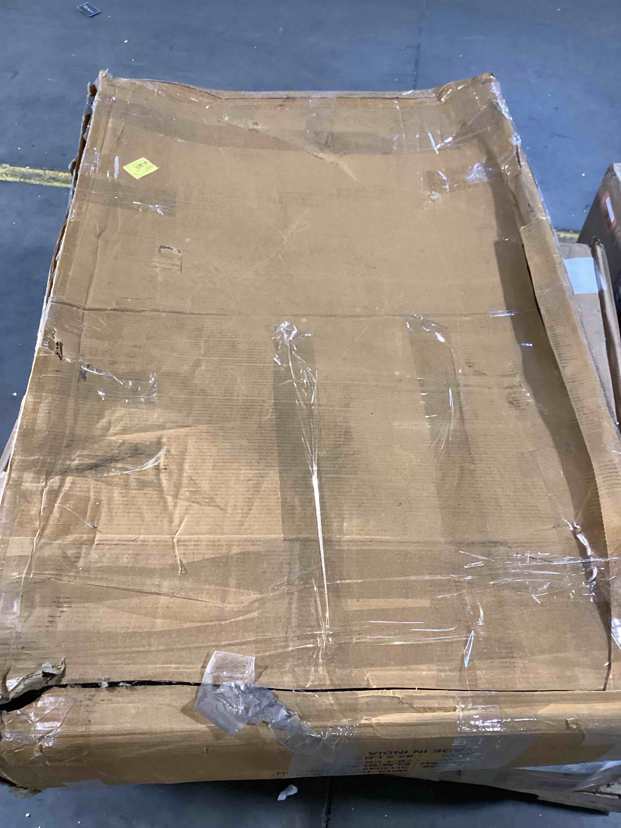 https://s3.amazonaws.com/lotting-images-prod/bidfta/RED5431229_1699016658574.jpeg