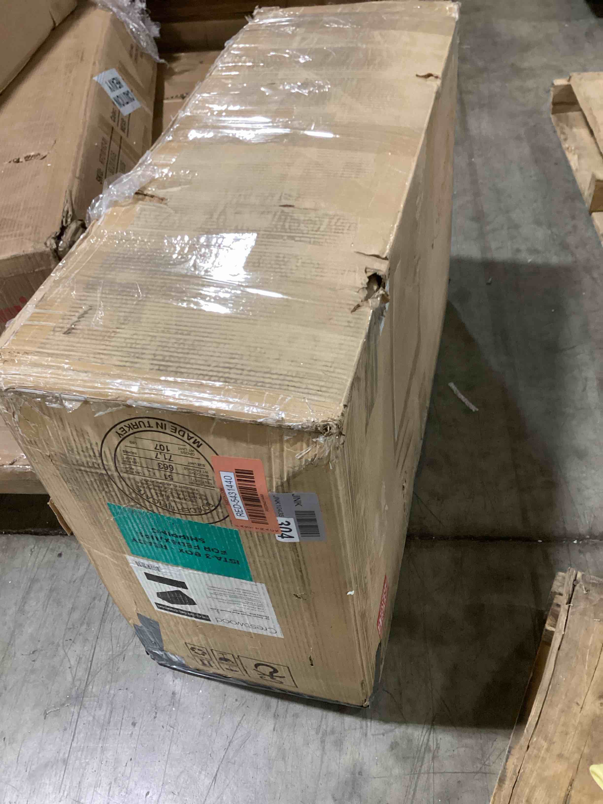 https://s3.amazonaws.com/lotting-images-prod/bidfta/RED5431440_1699900648629.jpeg