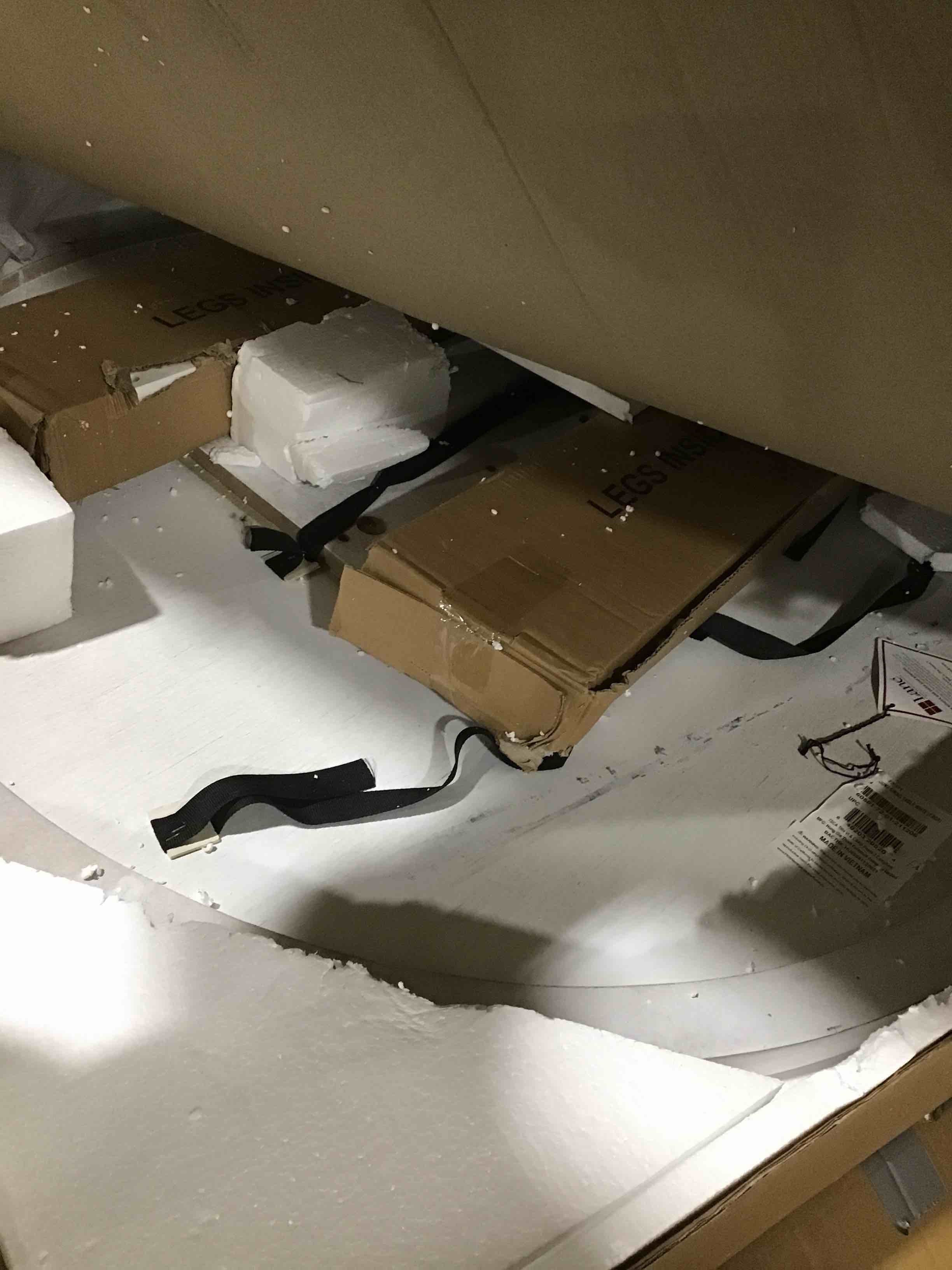 https://s3.amazonaws.com/lotting-images-prod/bidfta/RED5431785_1701093289193.jpeg