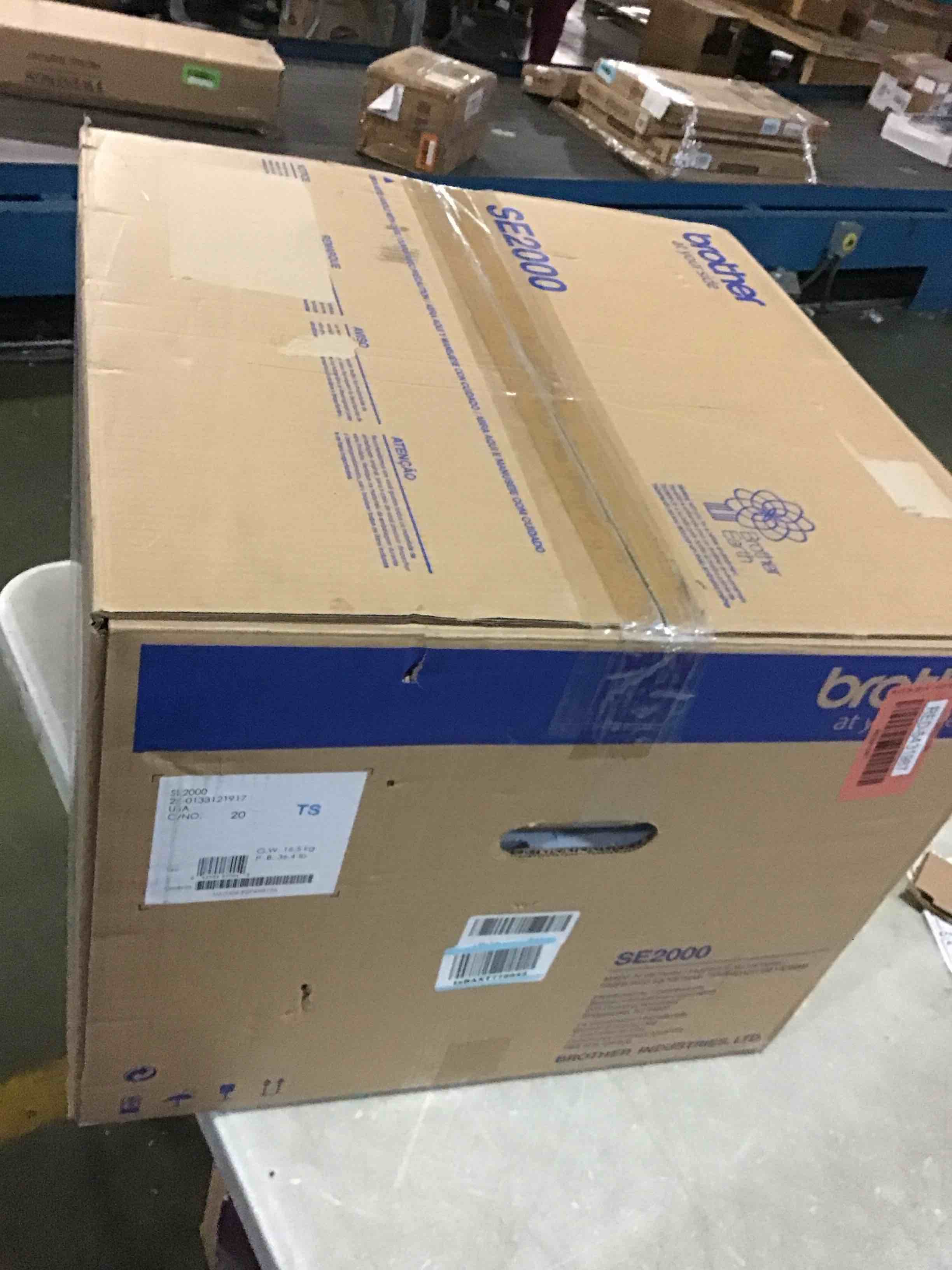 https://s3.amazonaws.com/lotting-images-prod/bidfta/RED5431987_1700601090777.jpeg