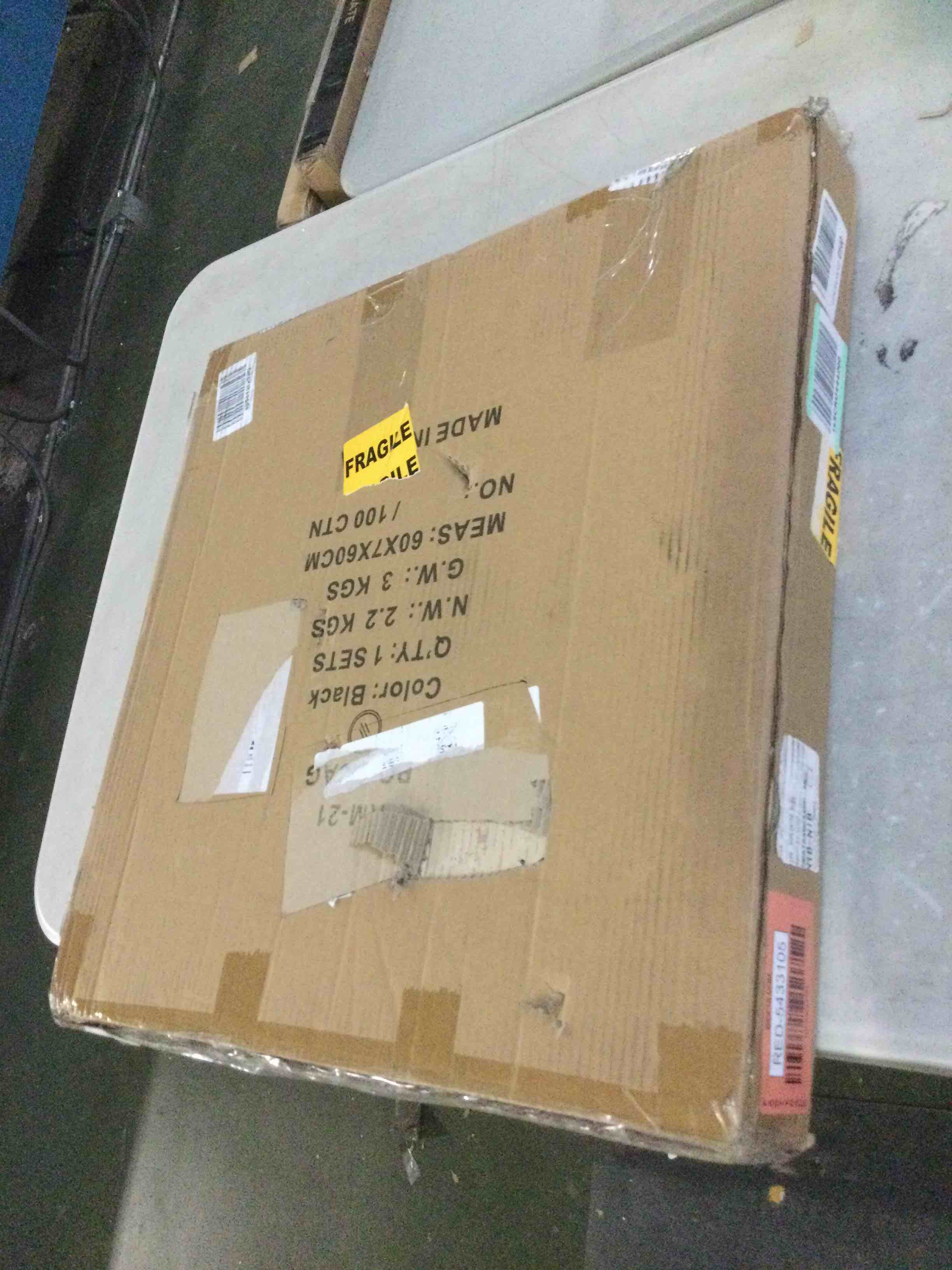 https://s3.amazonaws.com/lotting-images-prod/bidfta/RED5433105_1701458023576.jpeg
