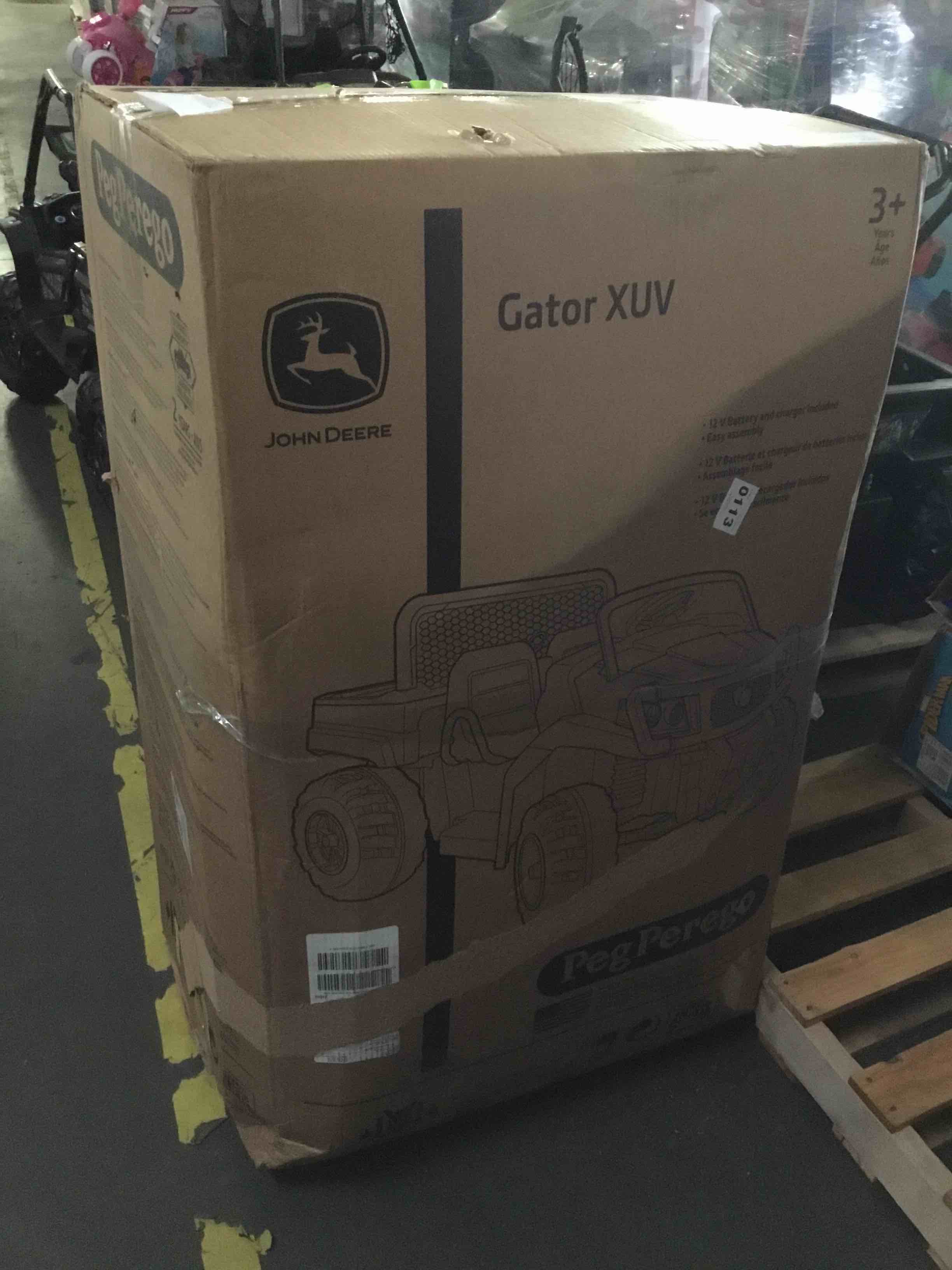 https://s3.amazonaws.com/lotting-images-prod/bidfta/RED5434653_1701698274780.jpeg