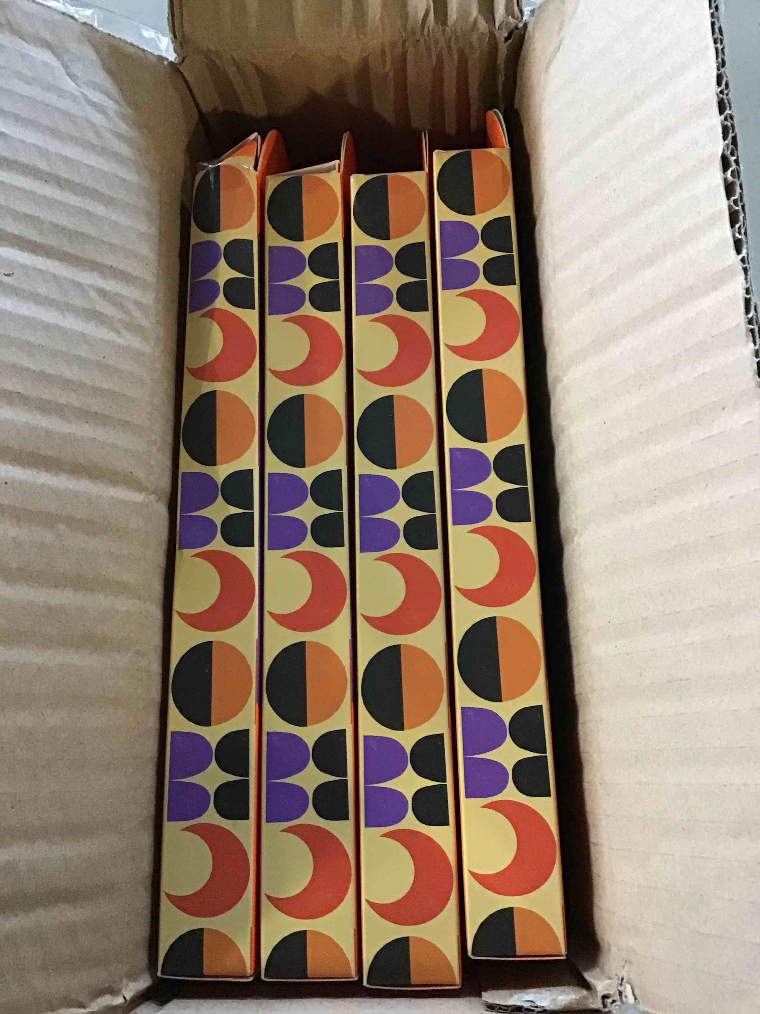 https://s3.amazonaws.com/lotting-images-prod/bidfta/RED5436028_1701724011605.jpeg