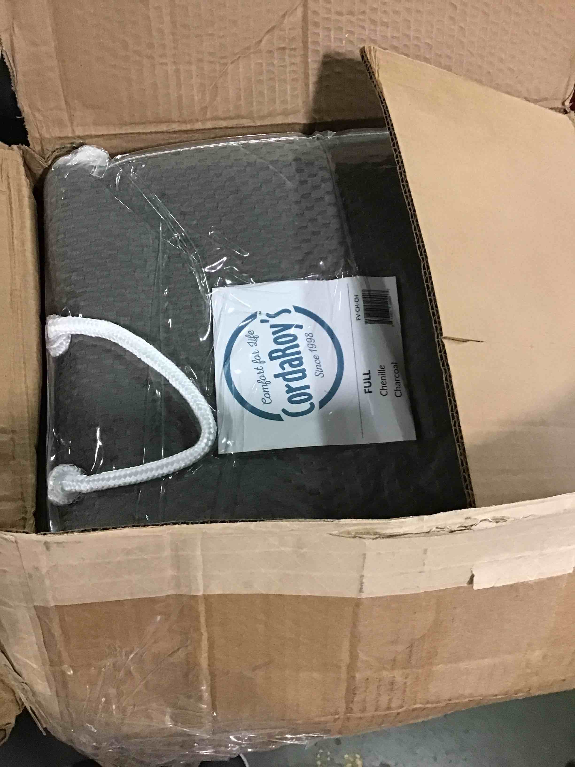 https://s3.amazonaws.com/lotting-images-prod/bidfta/RED5436201_1703338352774.jpeg
