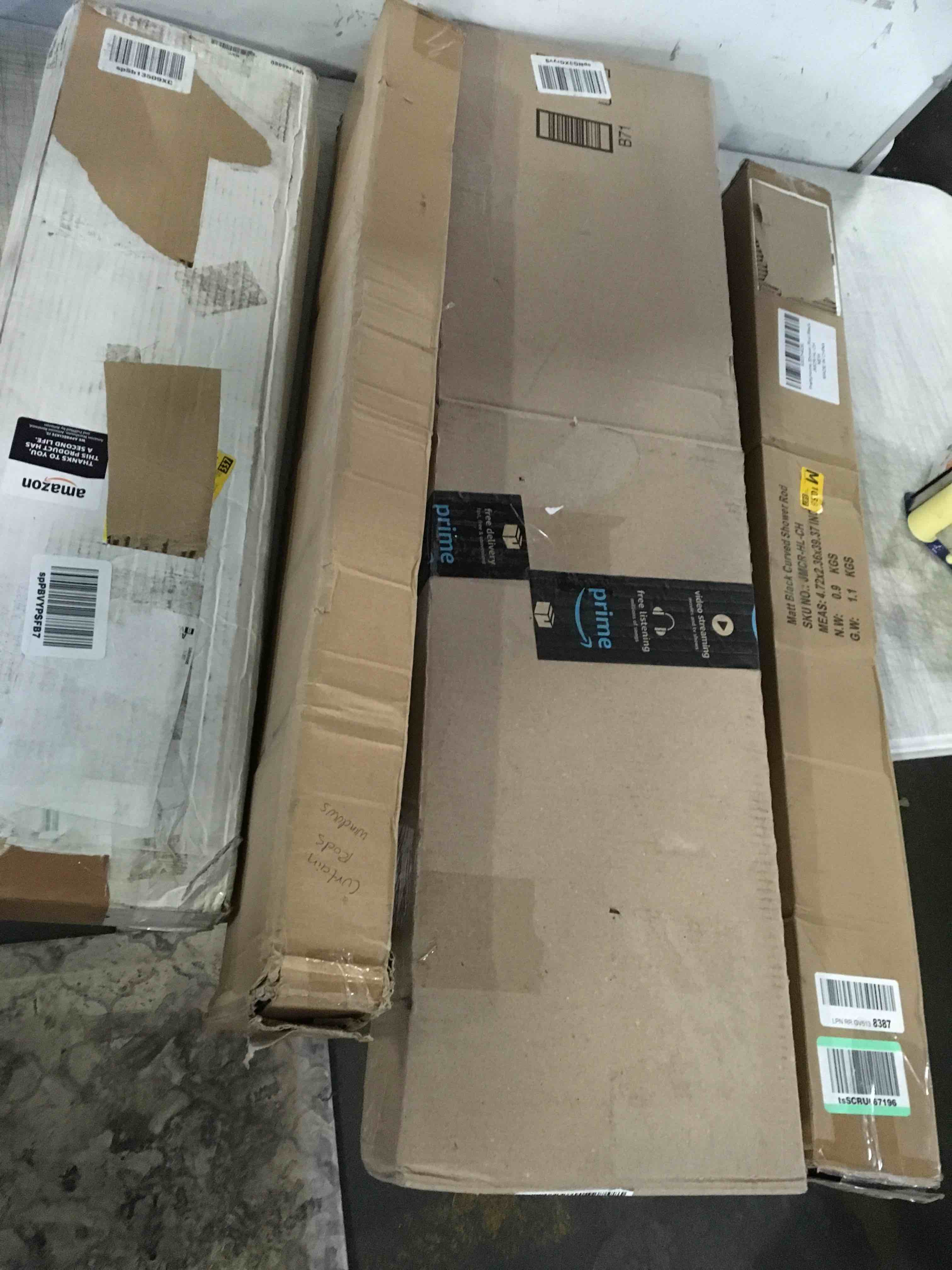 assorted miscellaneous item (curtain rods window, sunscreen, curved showed rod)